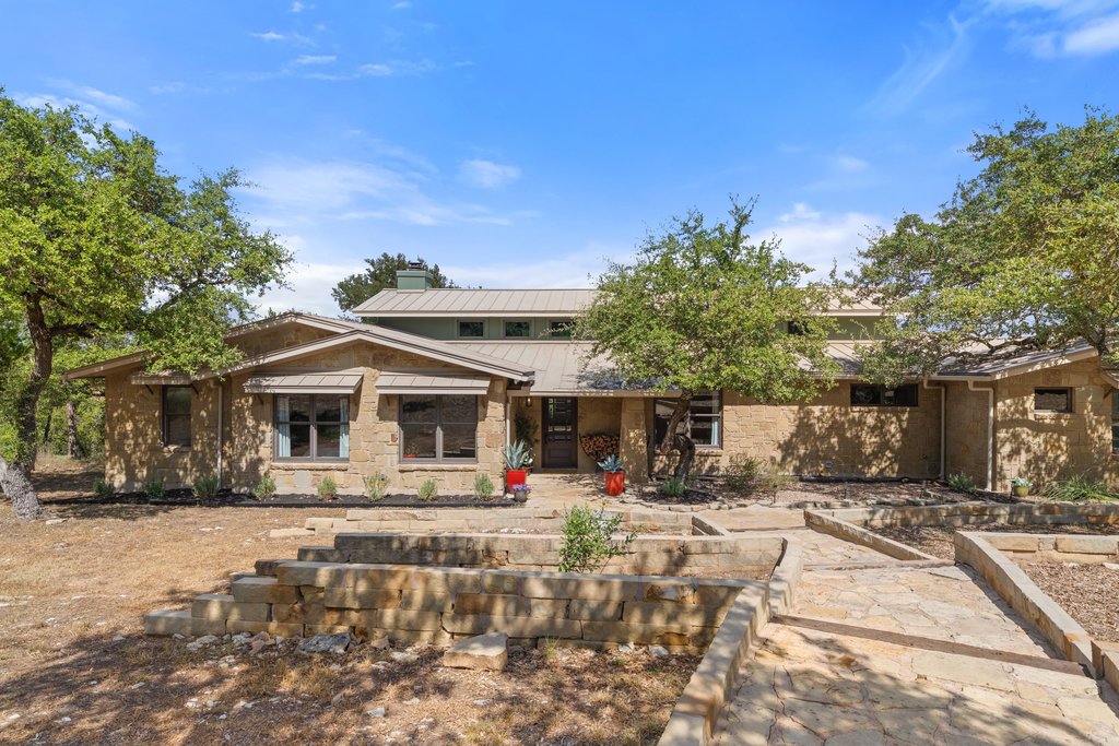 10598 Davy Crockett Dr — photo