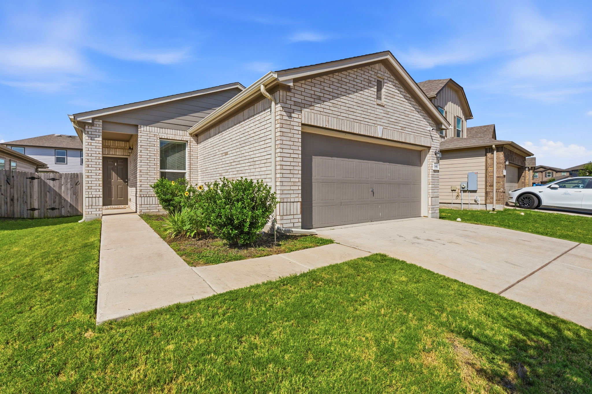 13413 Abigail Adams St — photo