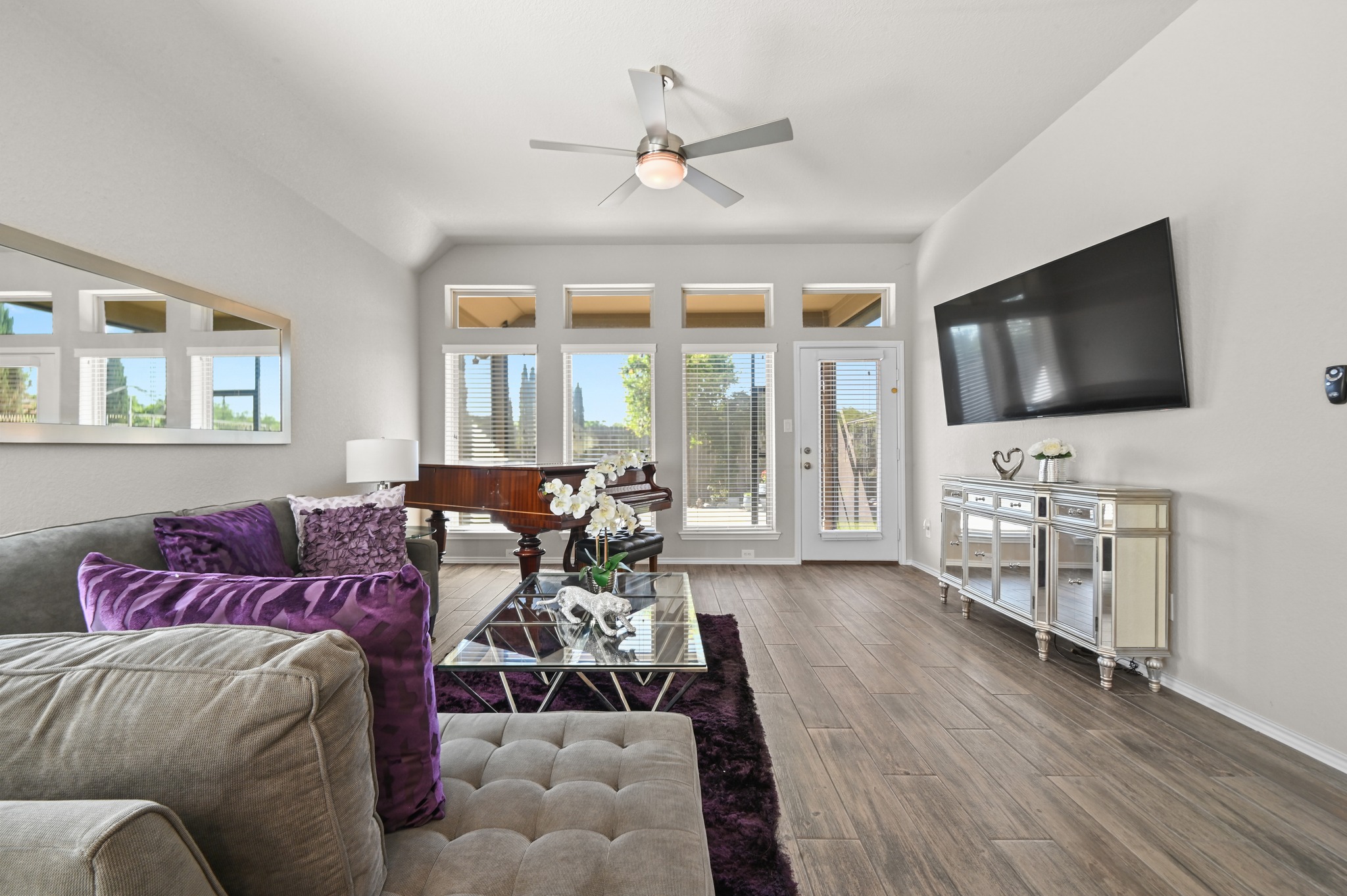373 Lacey Oak Loop — photo