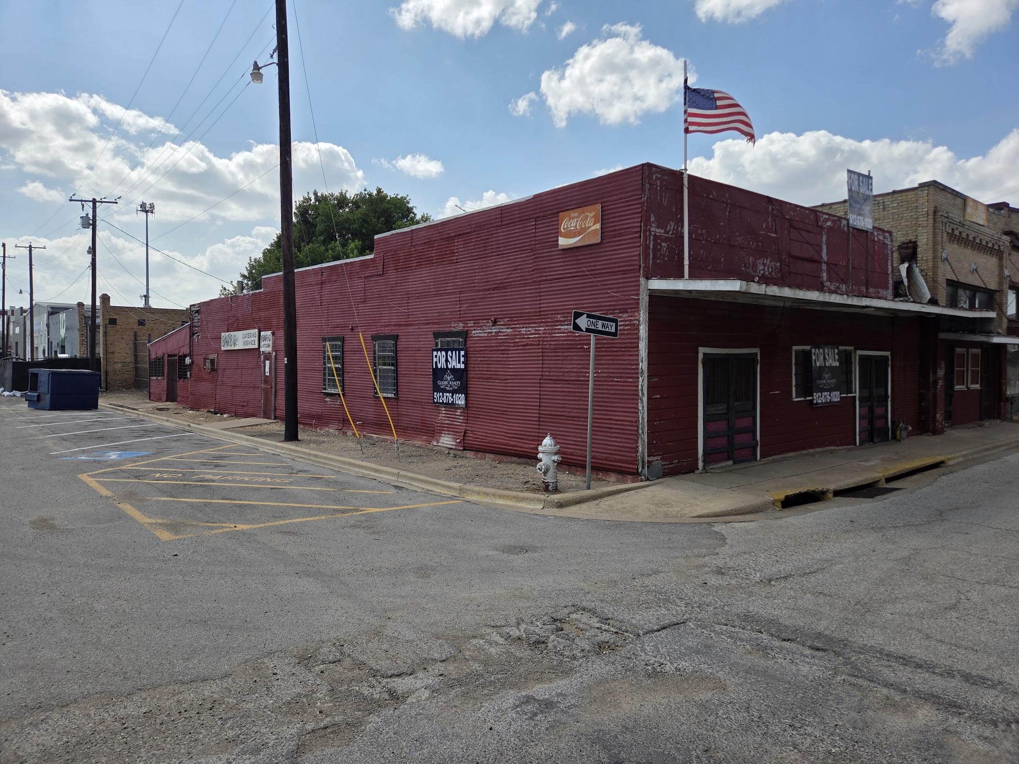 101 N Main St — photo