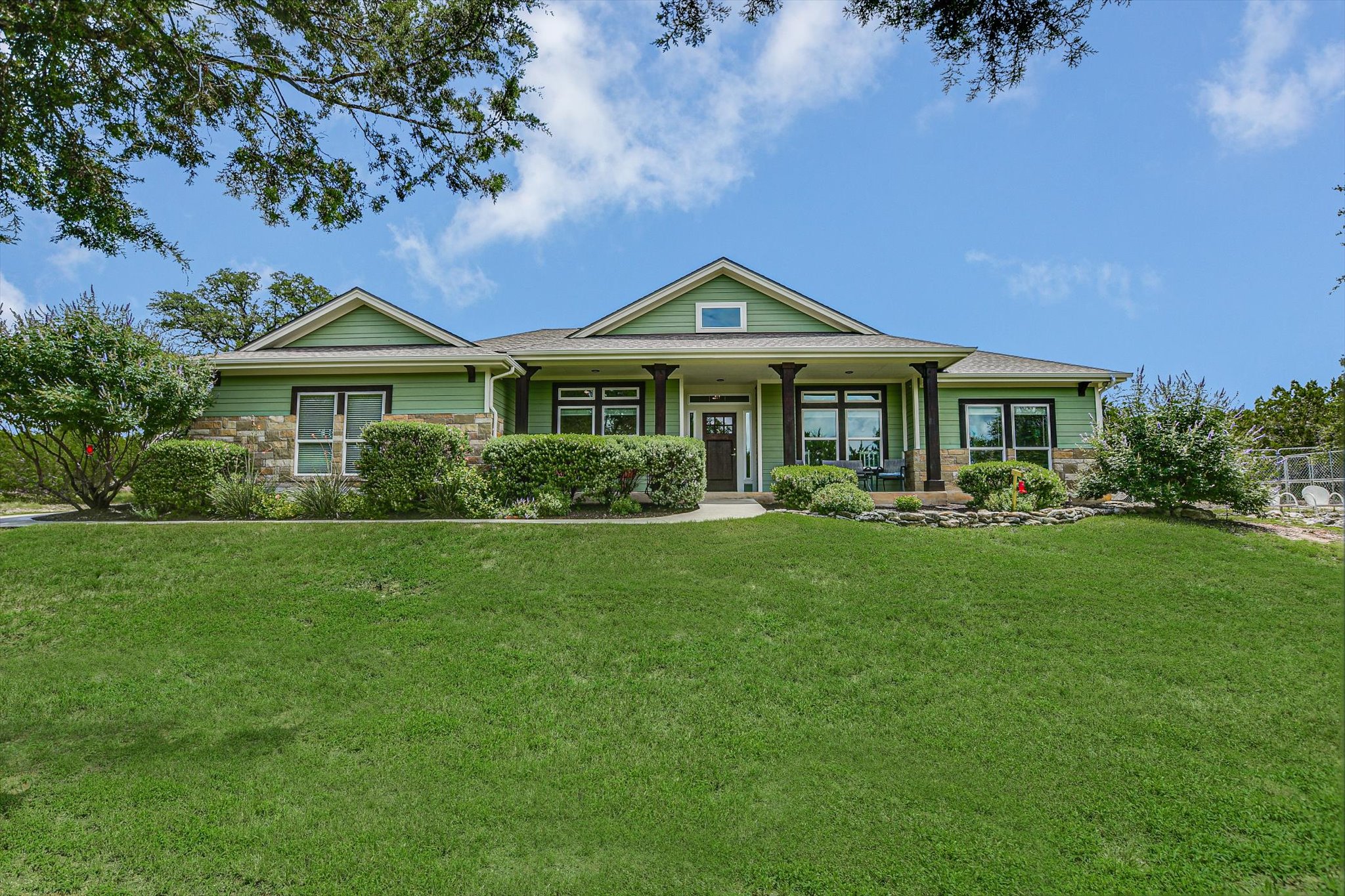 520 Murphy Dr — photo