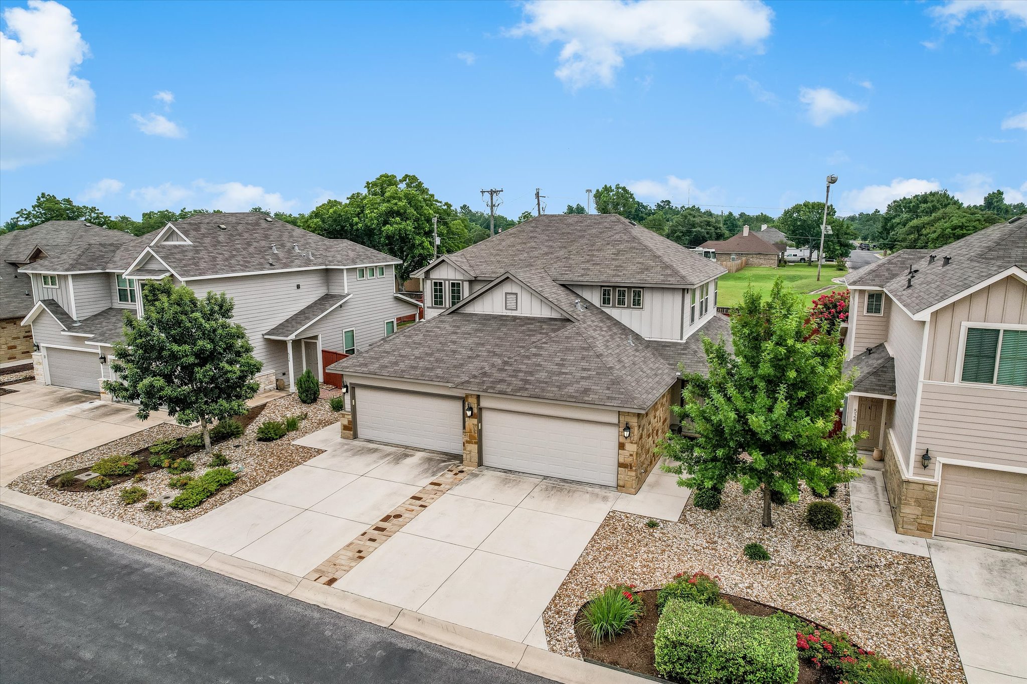 528 High Tech Dr — photo