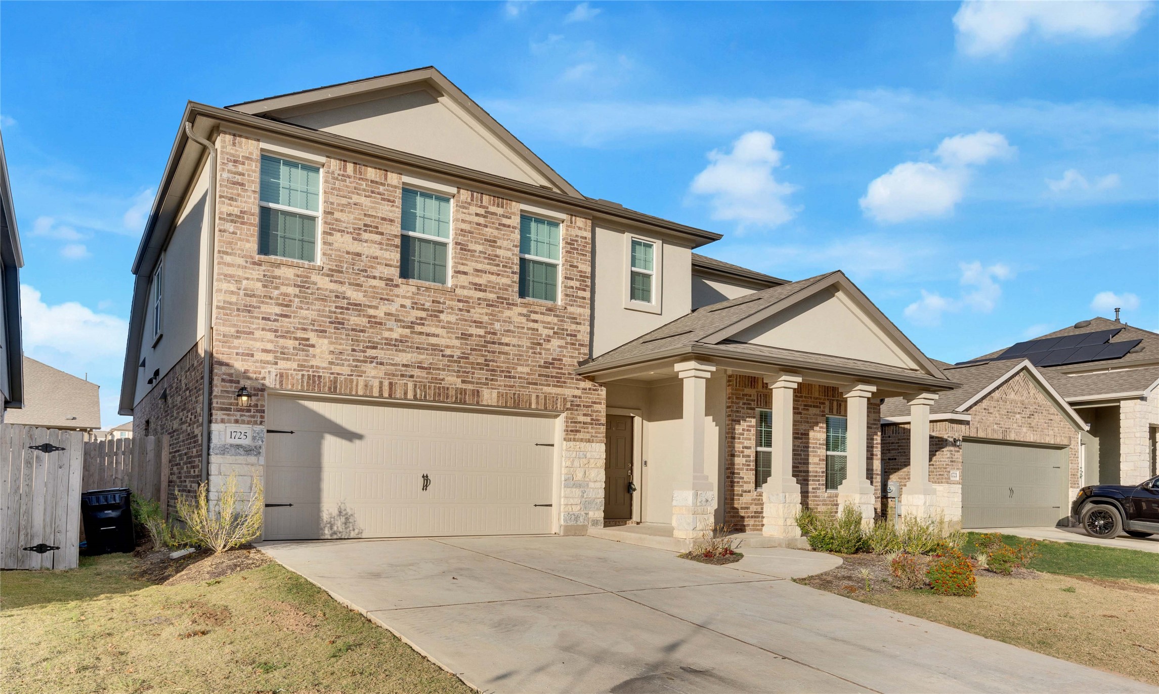 1725 Devine Lake Blvd — photo
