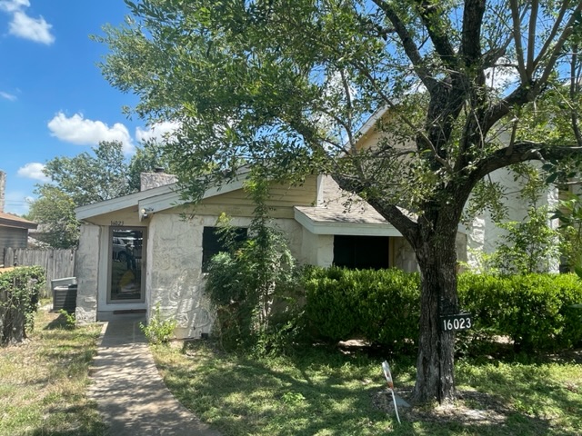 16023 Windermere Dr — photo