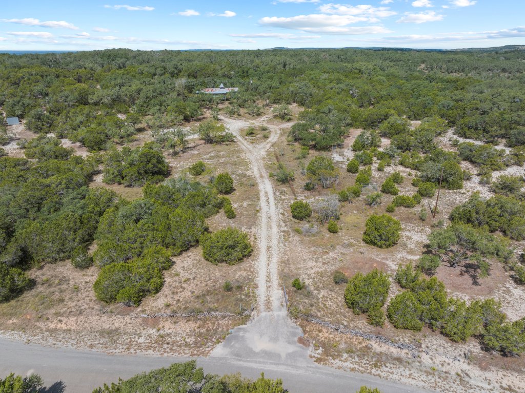 700 Rolling Hills Dr — photo