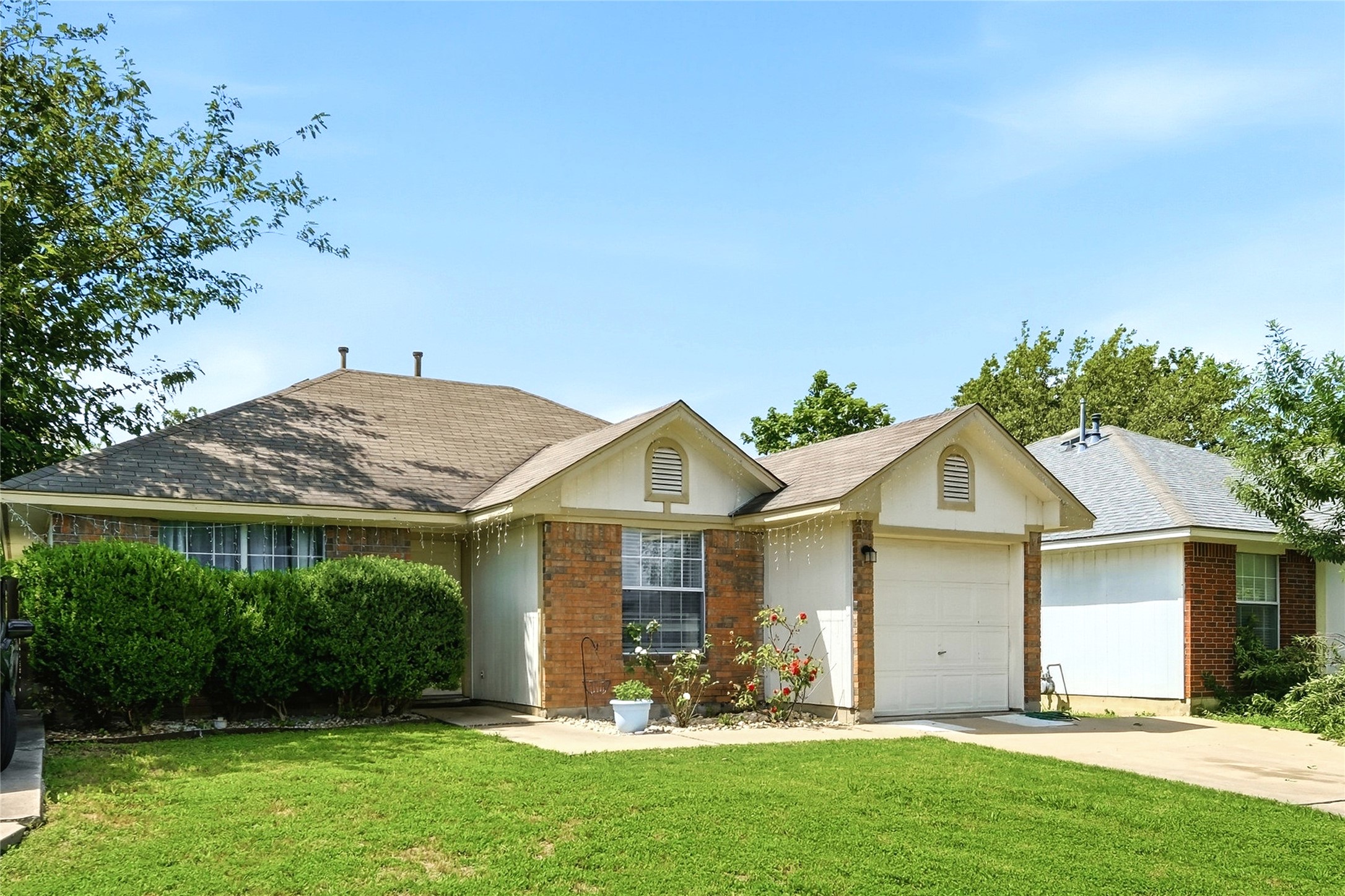 310 Raintree Dr — photo
