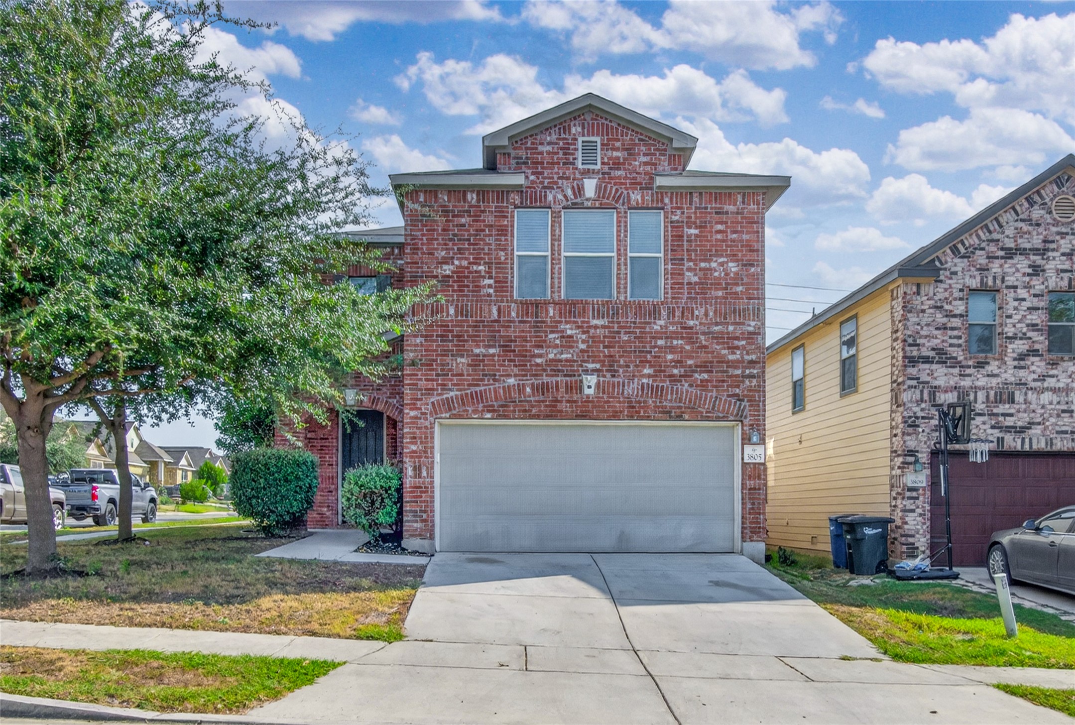 3805 Legend Hl — photo