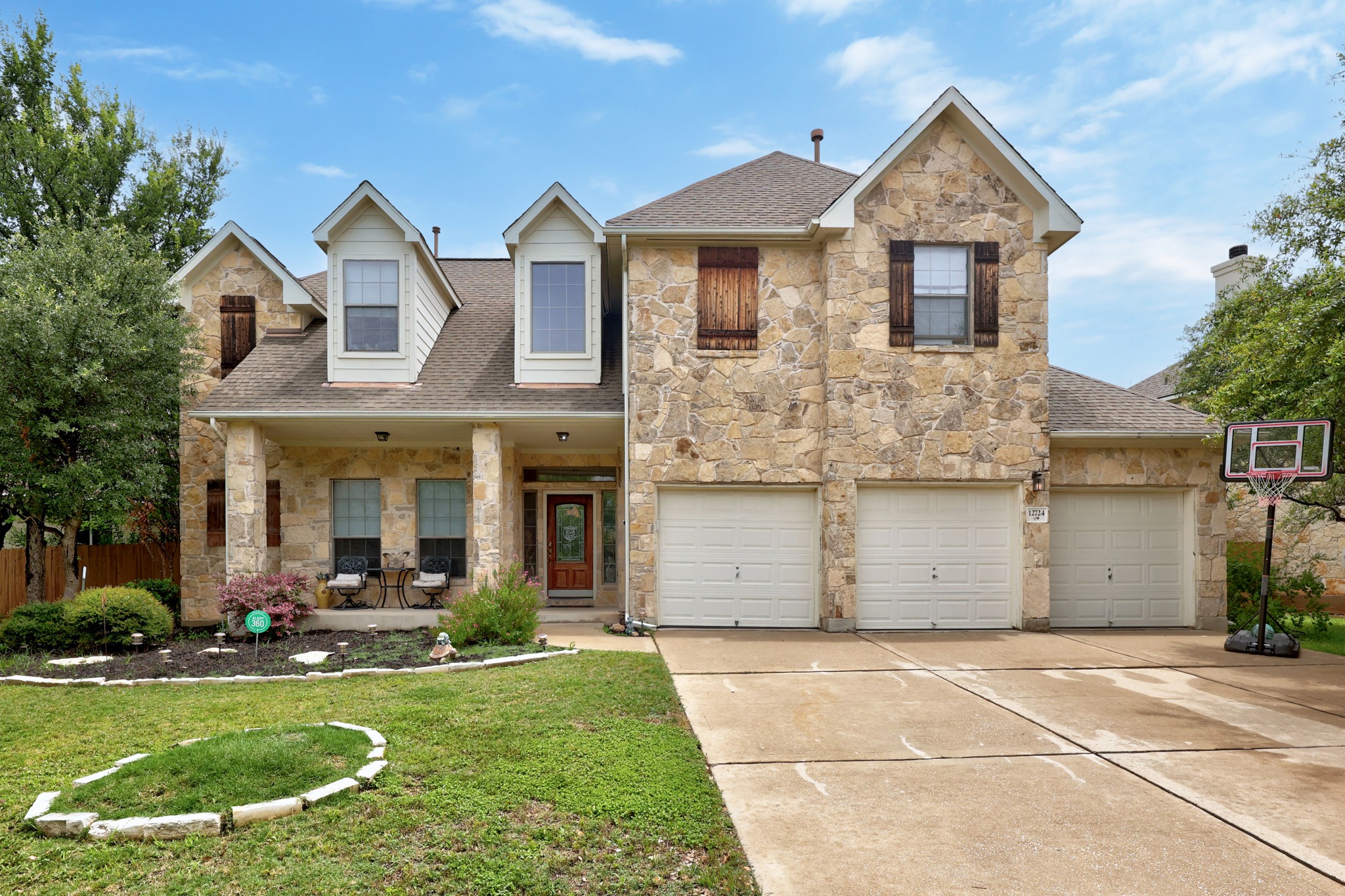 12724 Rush Creek Ln — photo