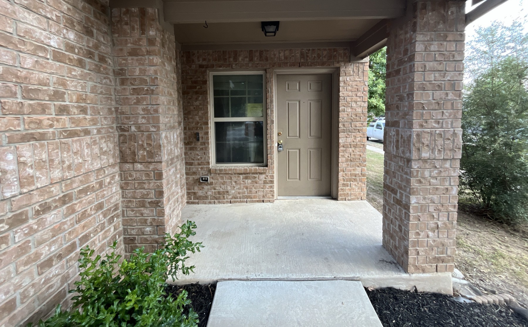 6901 Crestone Road, Austin, TX 78744 — photo 3