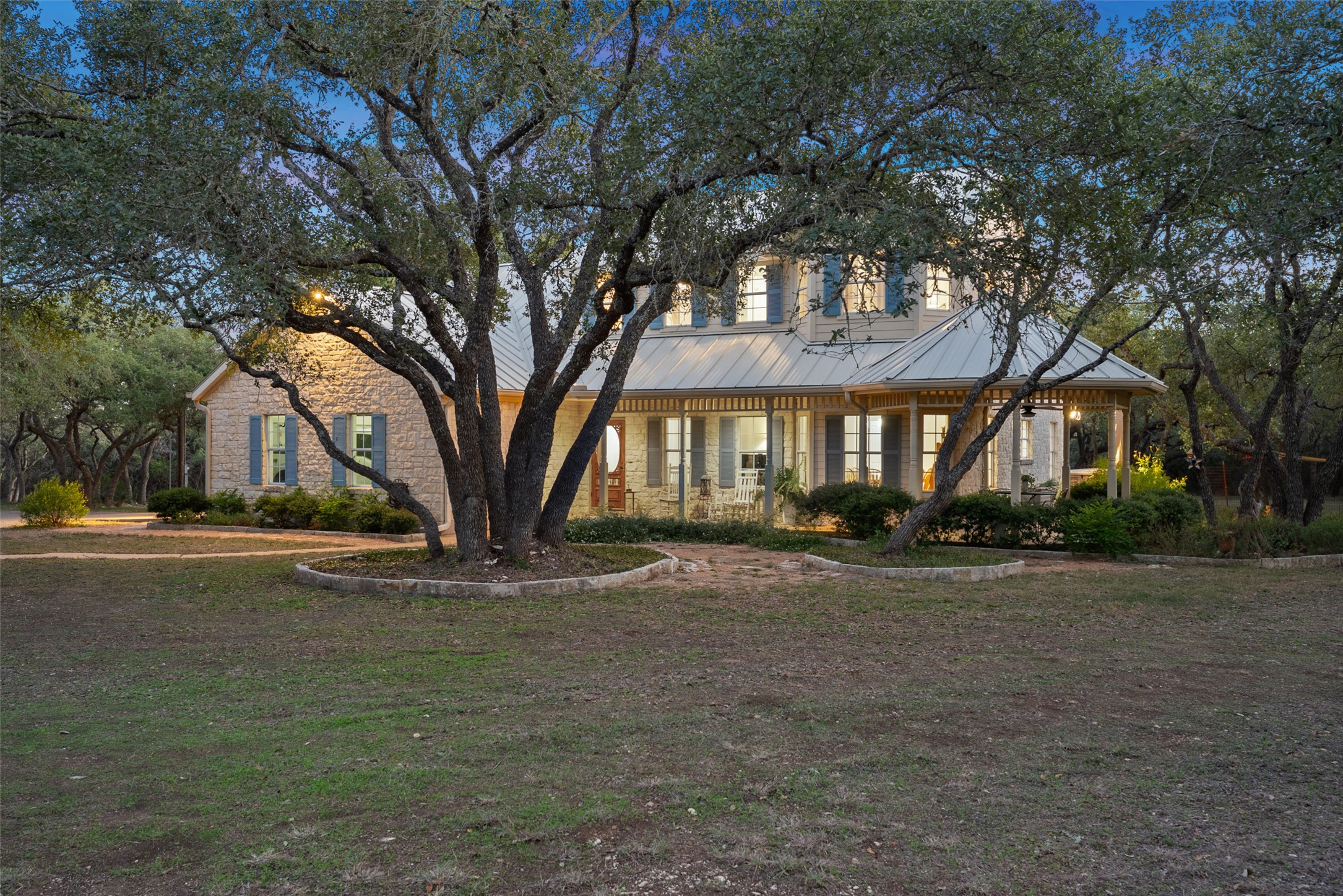 301 Crystal Meadows Dr — photo