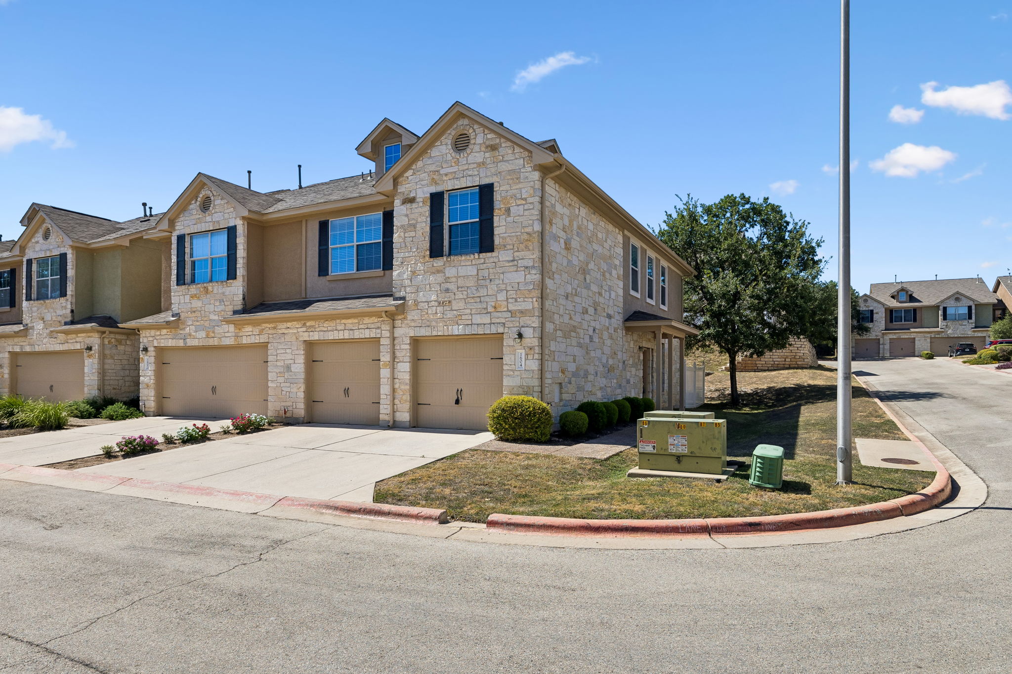 700 Mandarin Flyway Way 1604 — photo