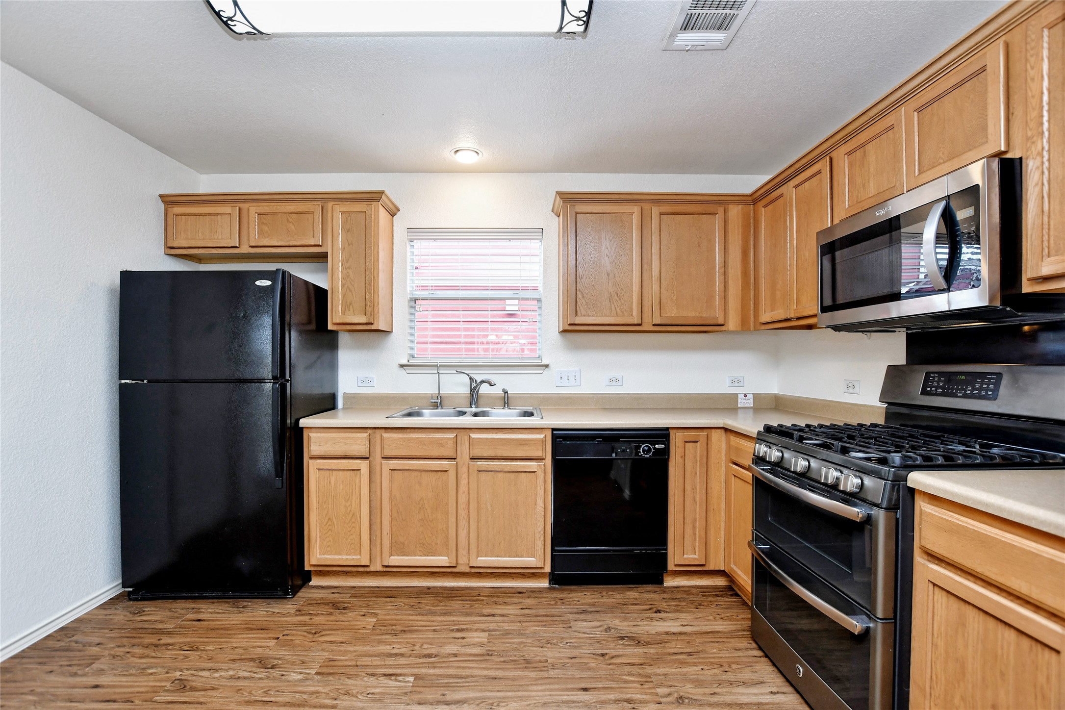 1815 Lost Maples Loop, Cedar Park, TX 78613 — photo 2
