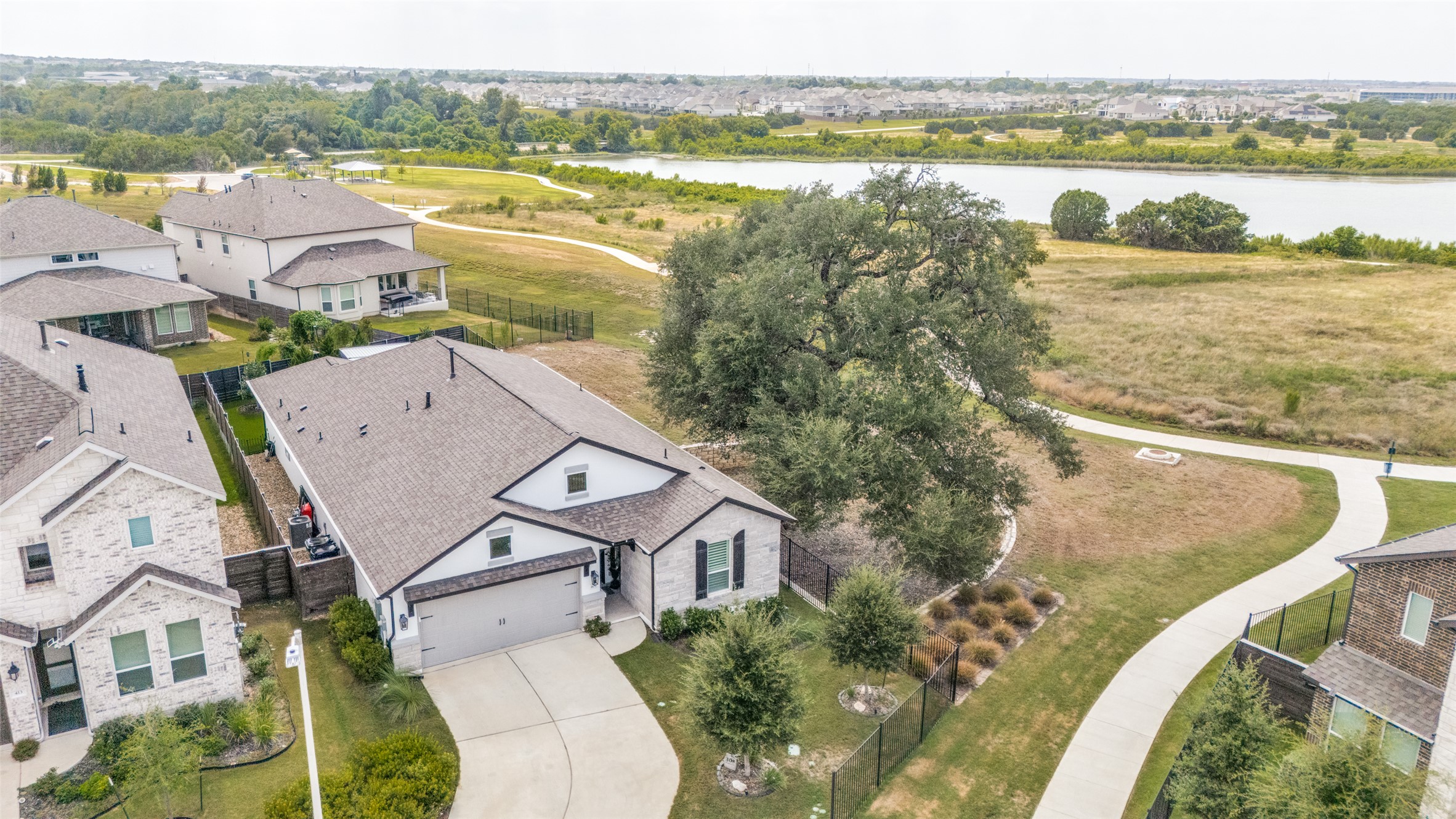 409 Gridiron CV — photo