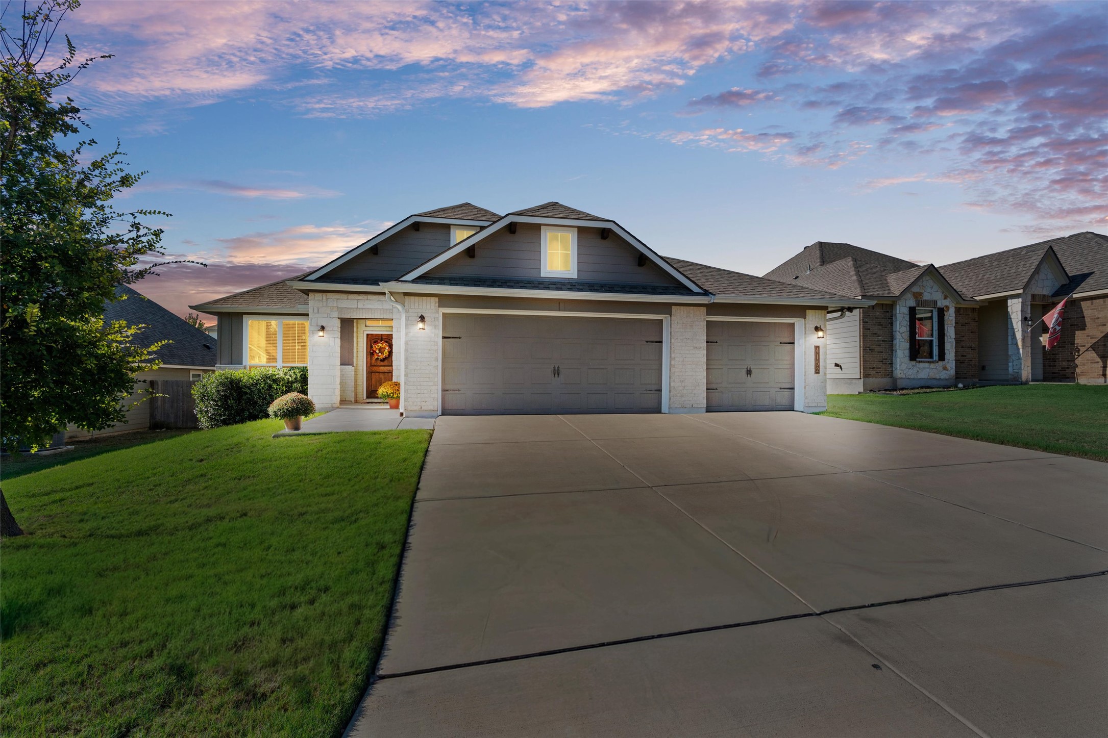 4152 Aransas Dr — photo