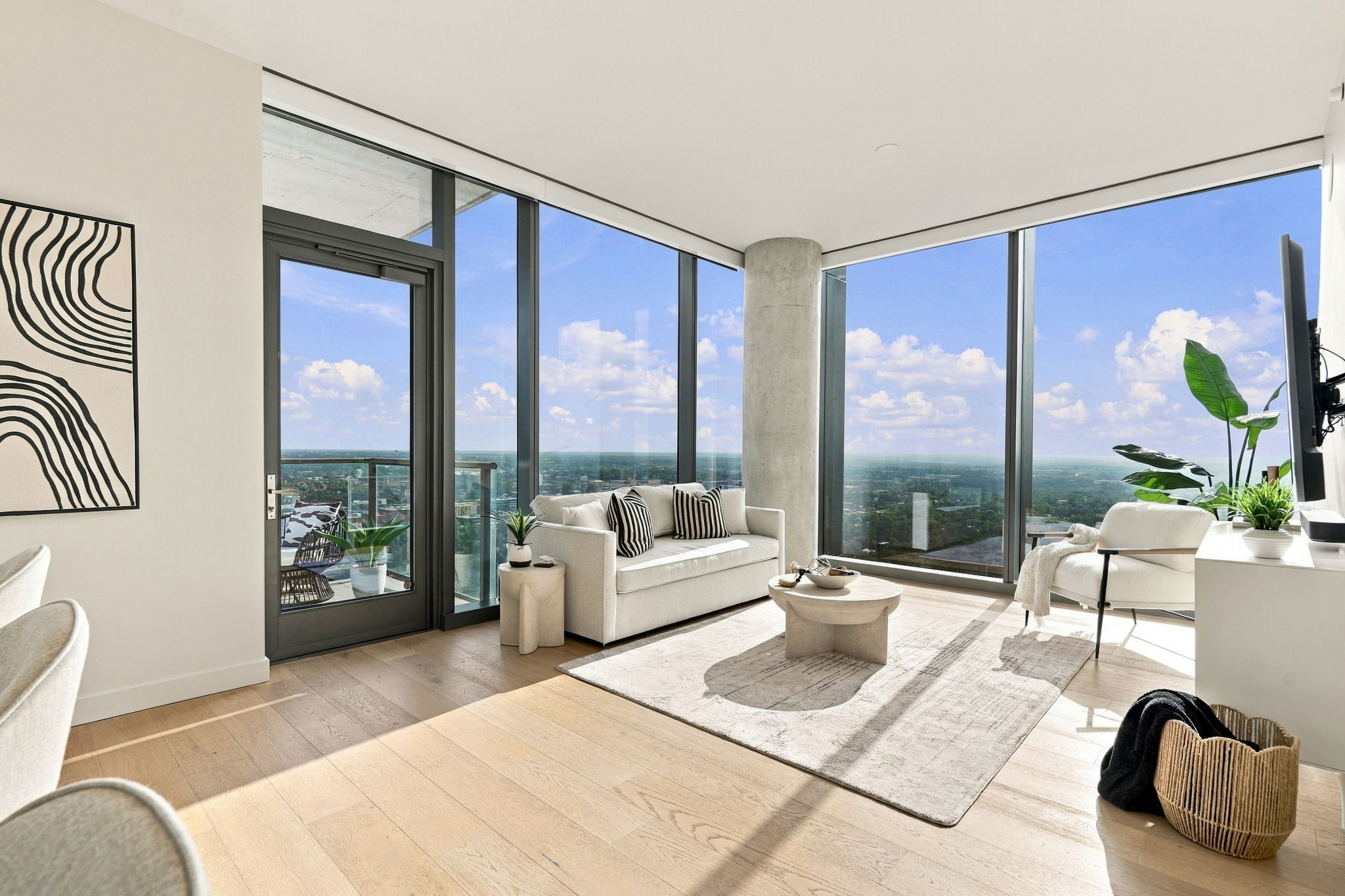 44 East Ave 3604 — photo