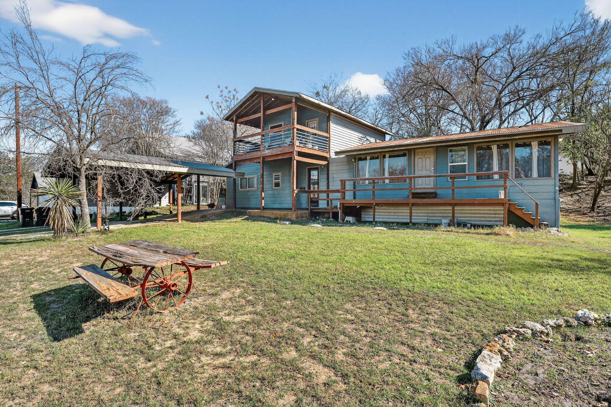 2401 De Soto Dr — photo