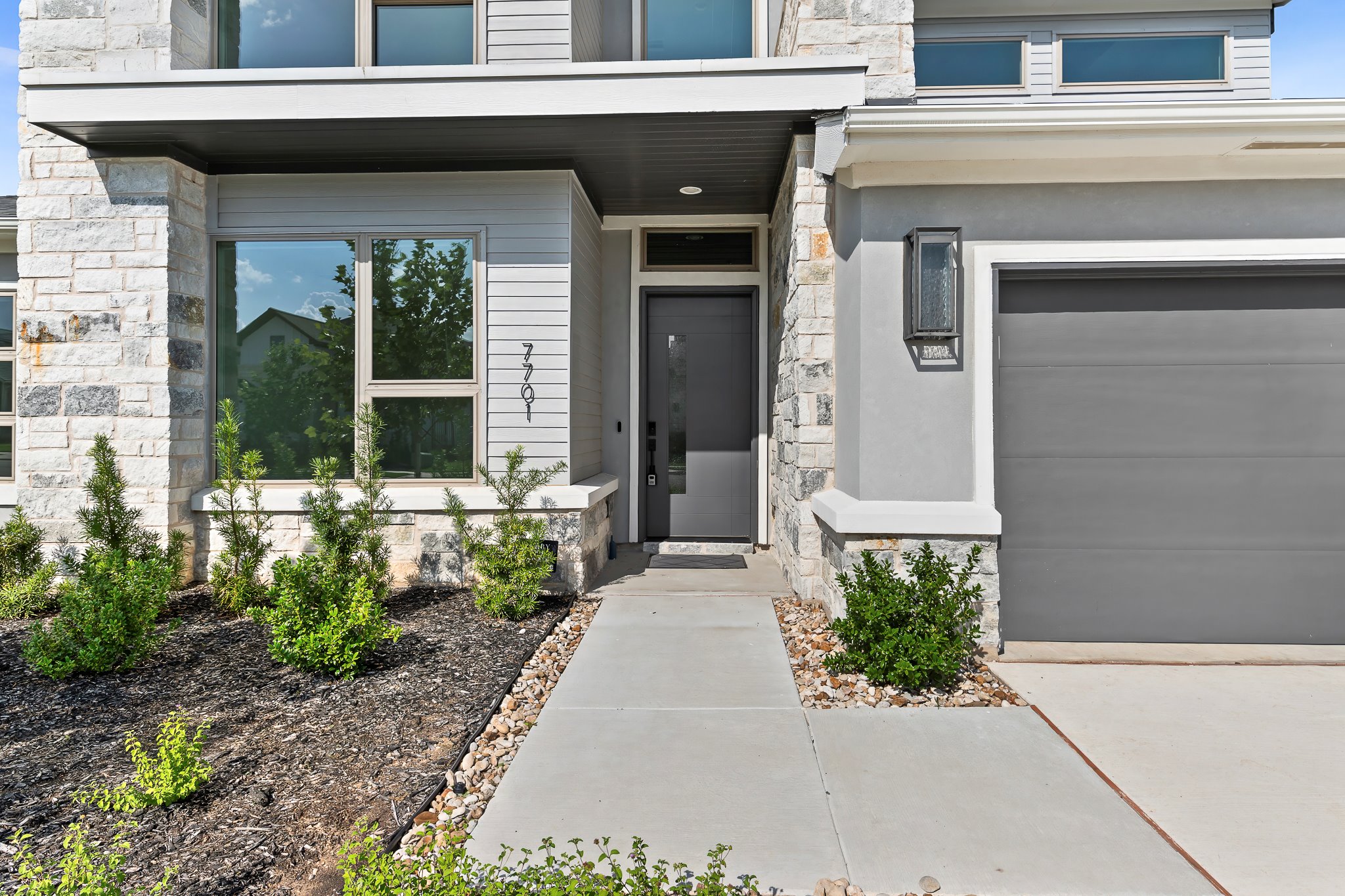 Home in Austin, TX 78744 — photo 3