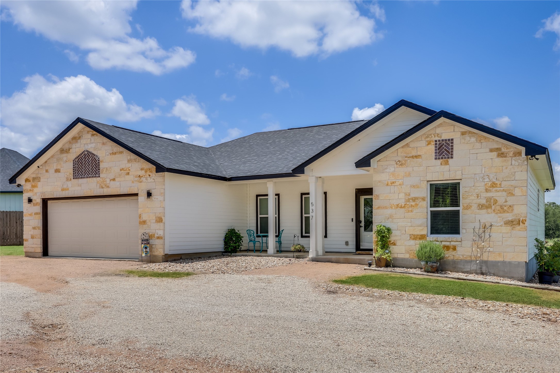537 Lower Elgin Road, Elgin, TX 78621 — photo 3