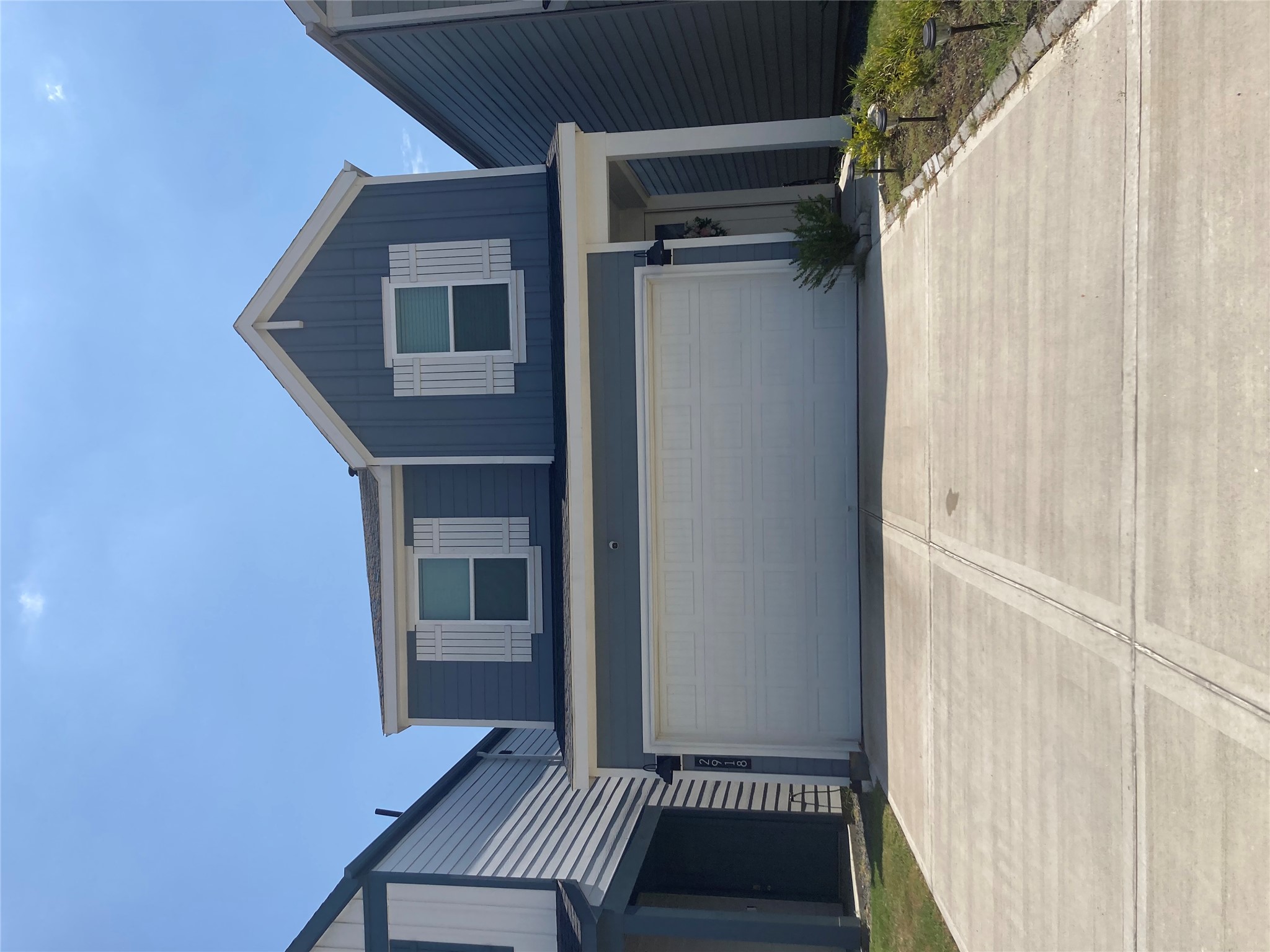 2918 Concord Village Way — photo