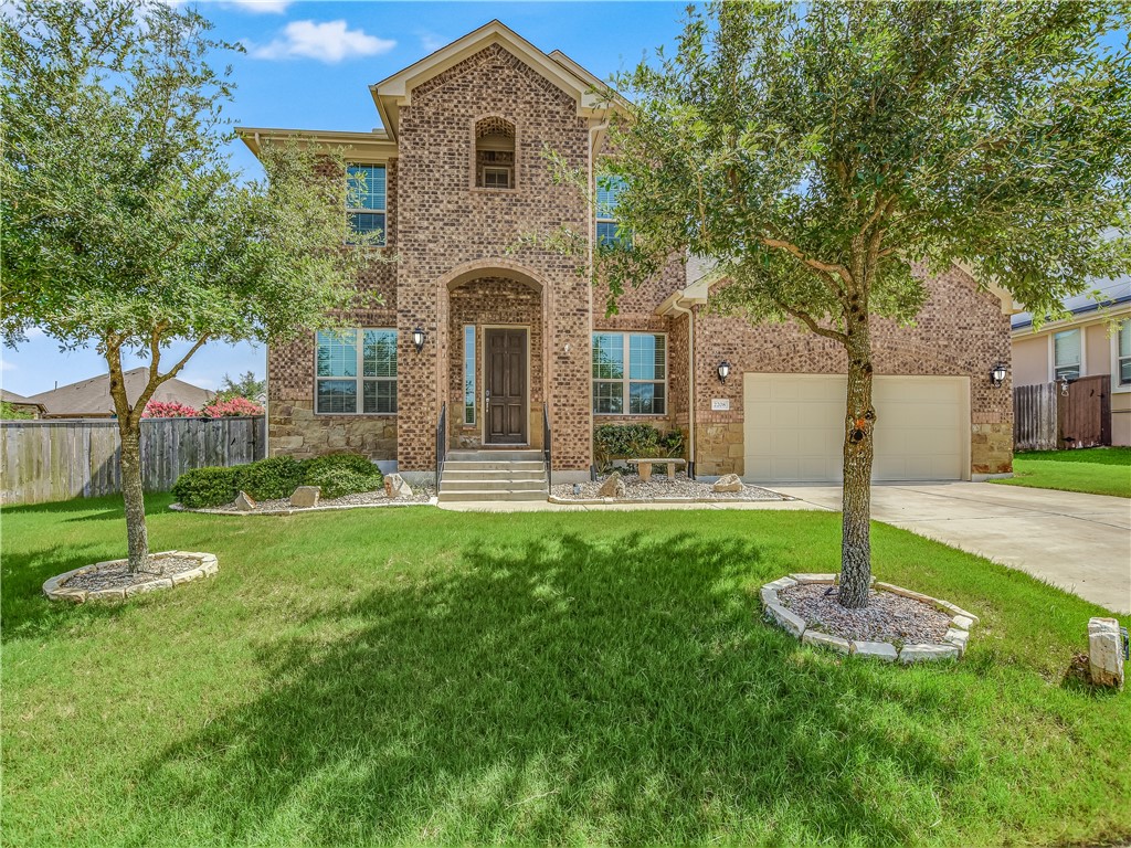 2208 Legend Hill Dr — photo