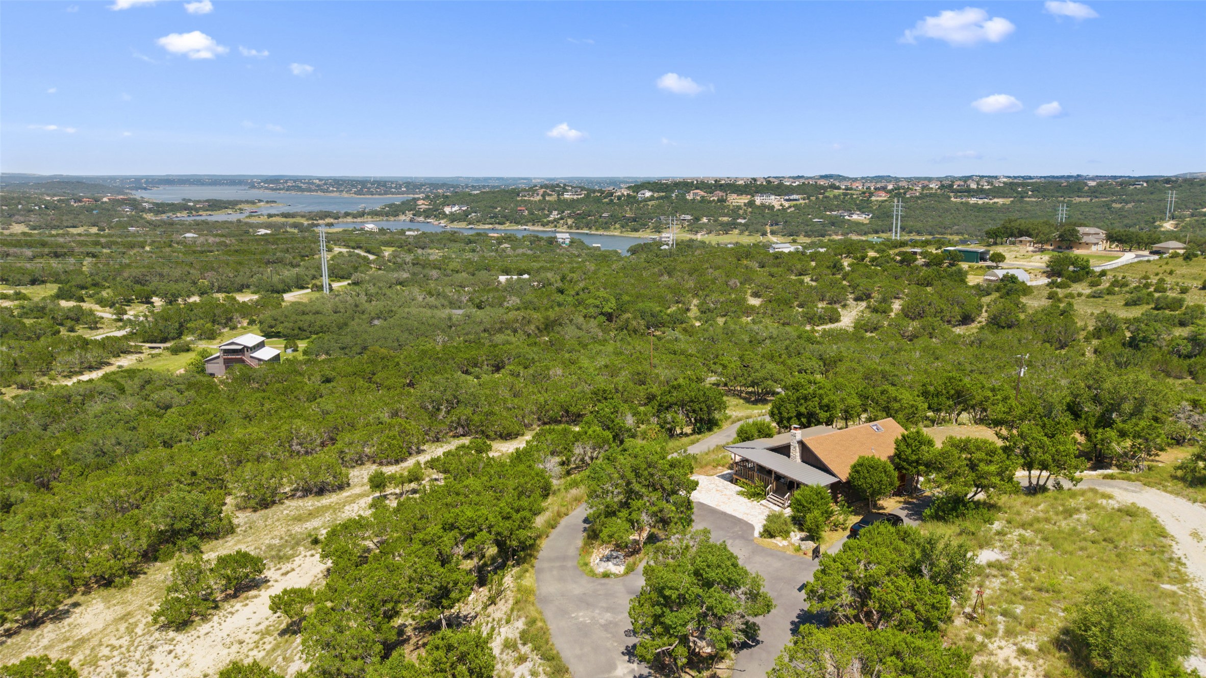 3301 R O Dr — photo