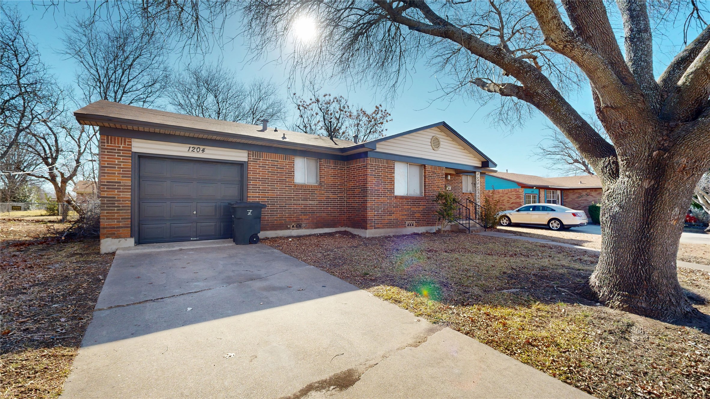 1204 Cedar Dr — photo