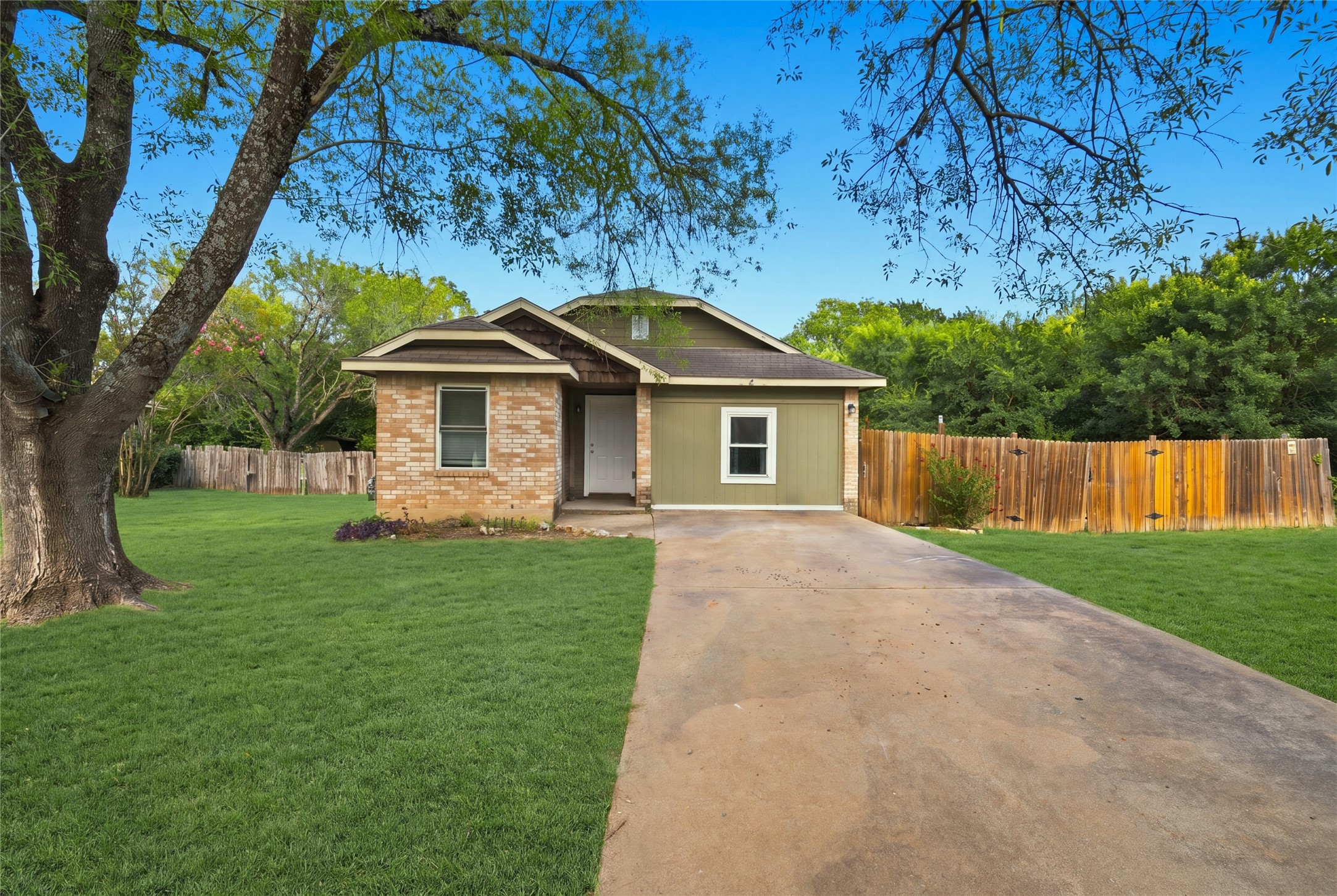 8405 Cockney Dr — photo