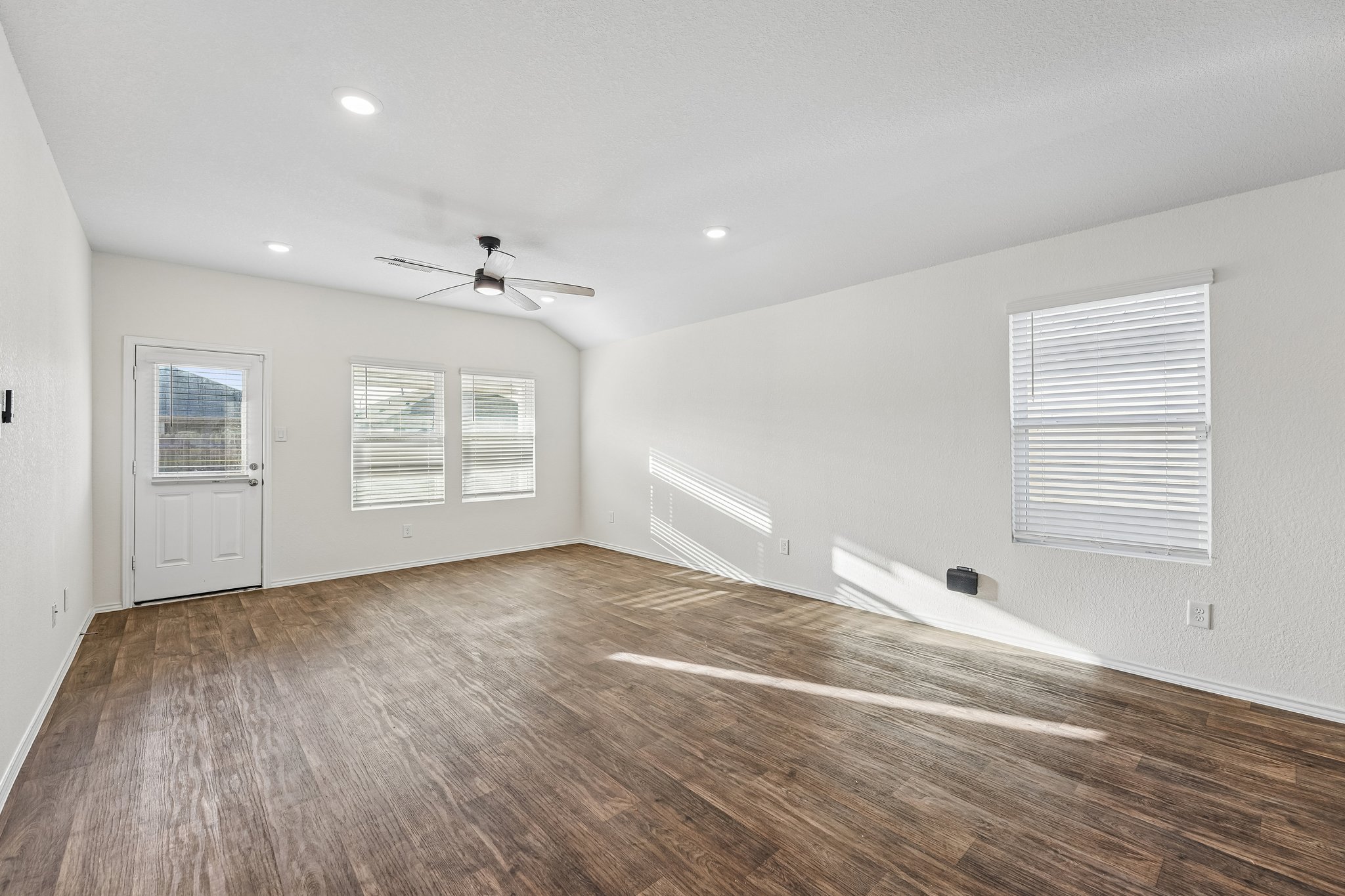 159 Granary Drive, Kyle, TX 78640 — photo 2