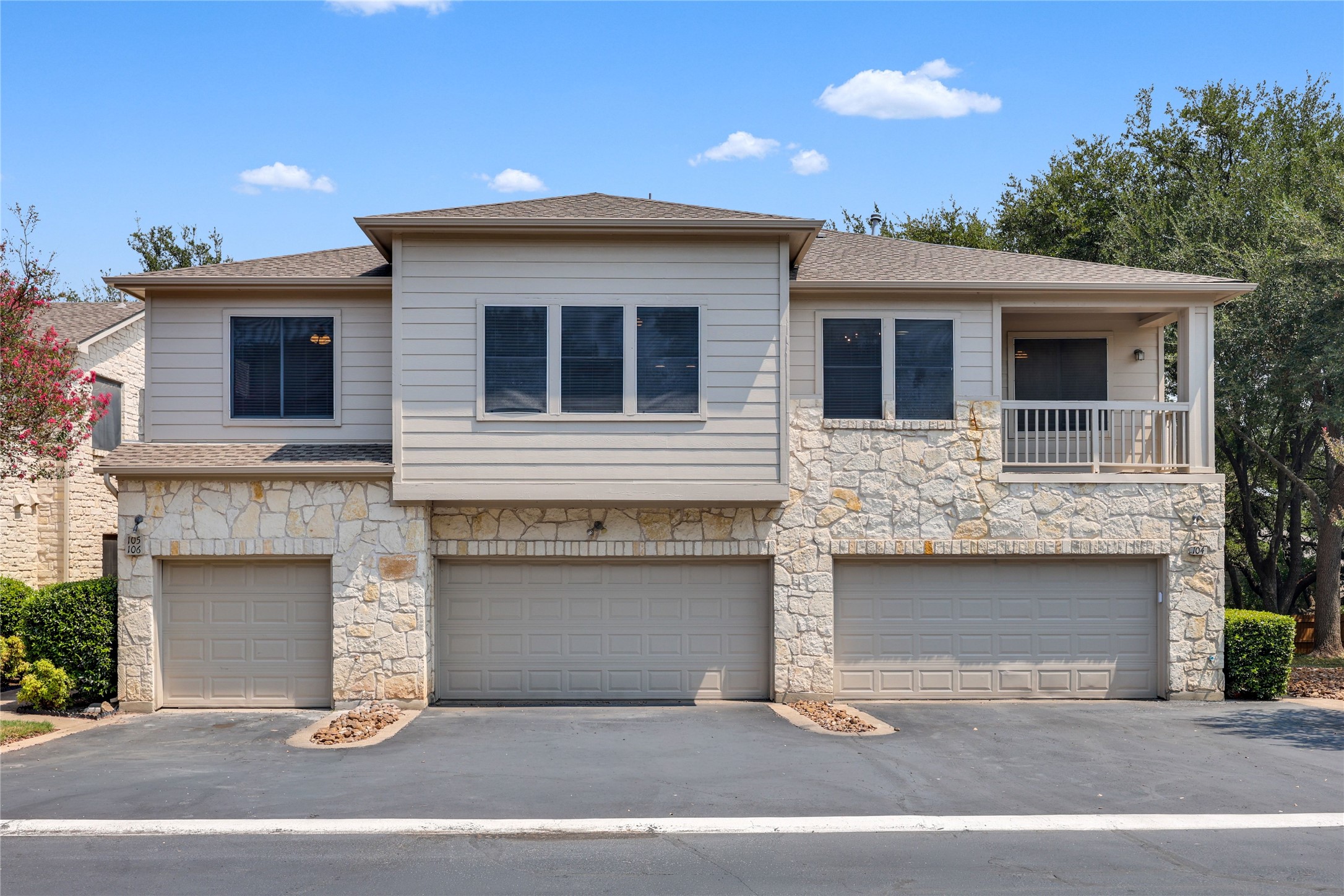 7501 Shadowridge Run 105 — photo