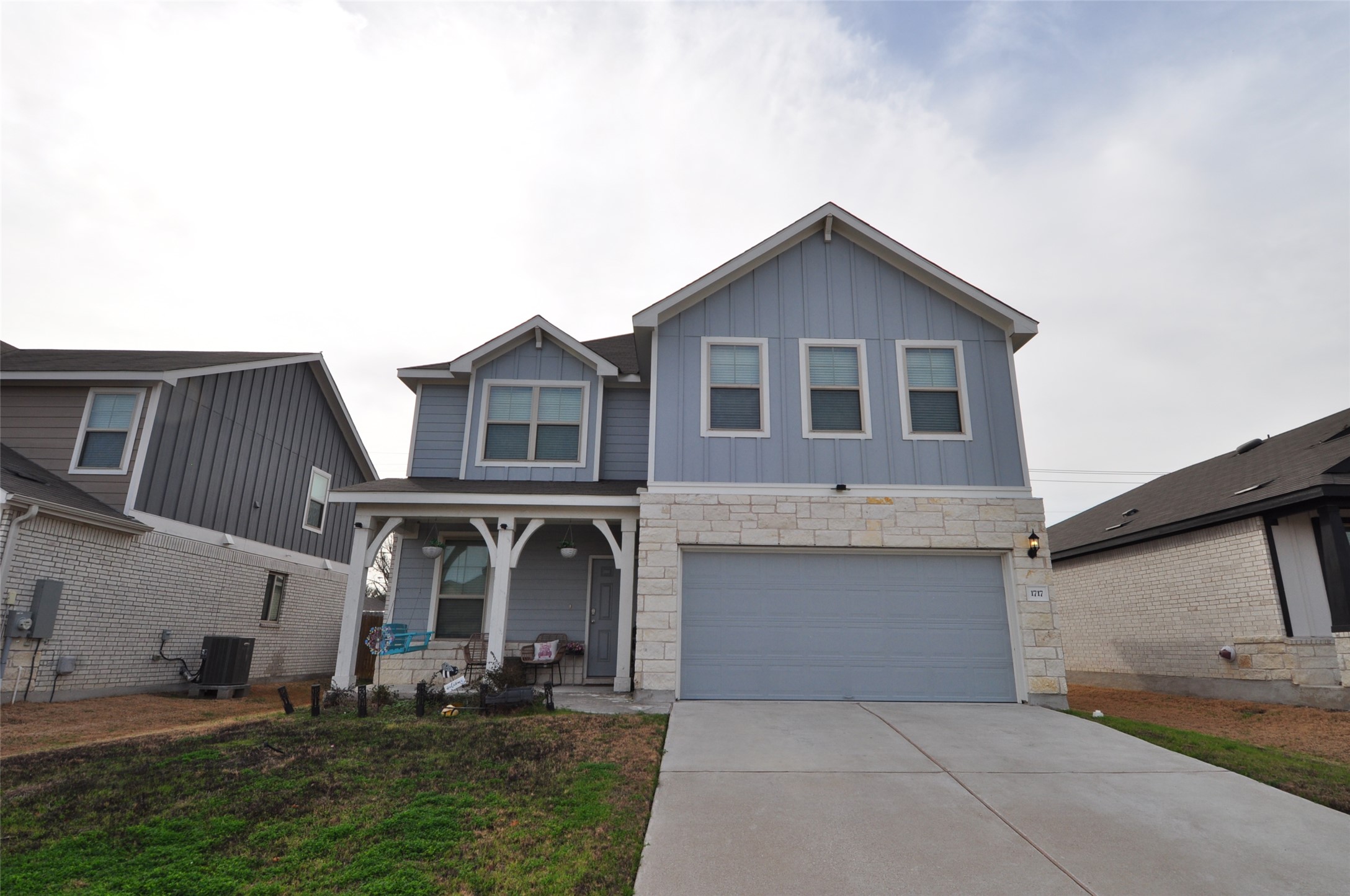 1717 T H Johnson Dr — photo