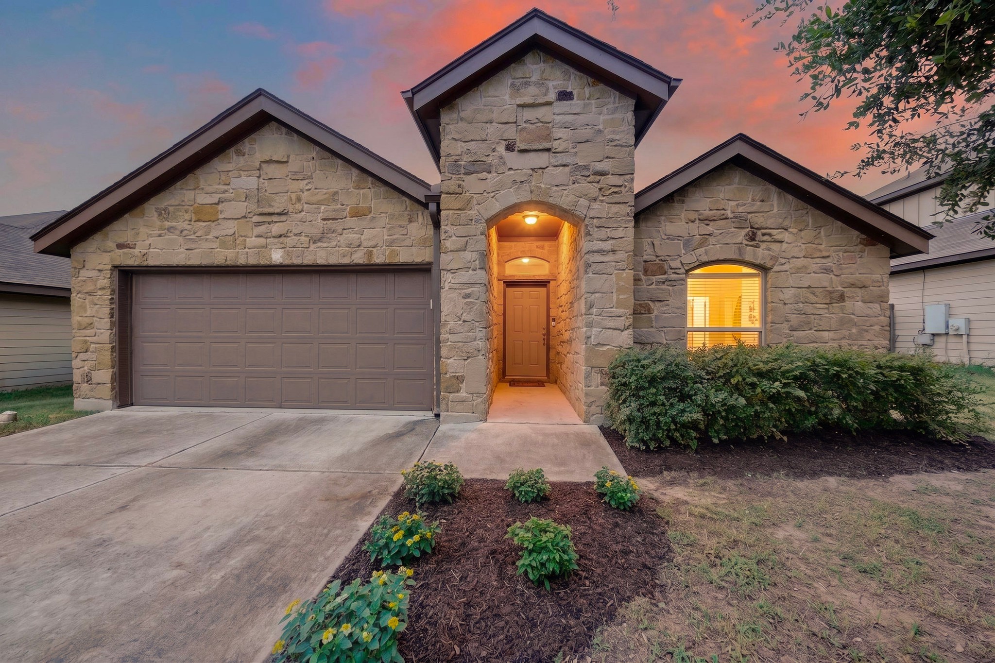 499 Eagle Brook Lane, Buda, TX 78610 — photo 2
