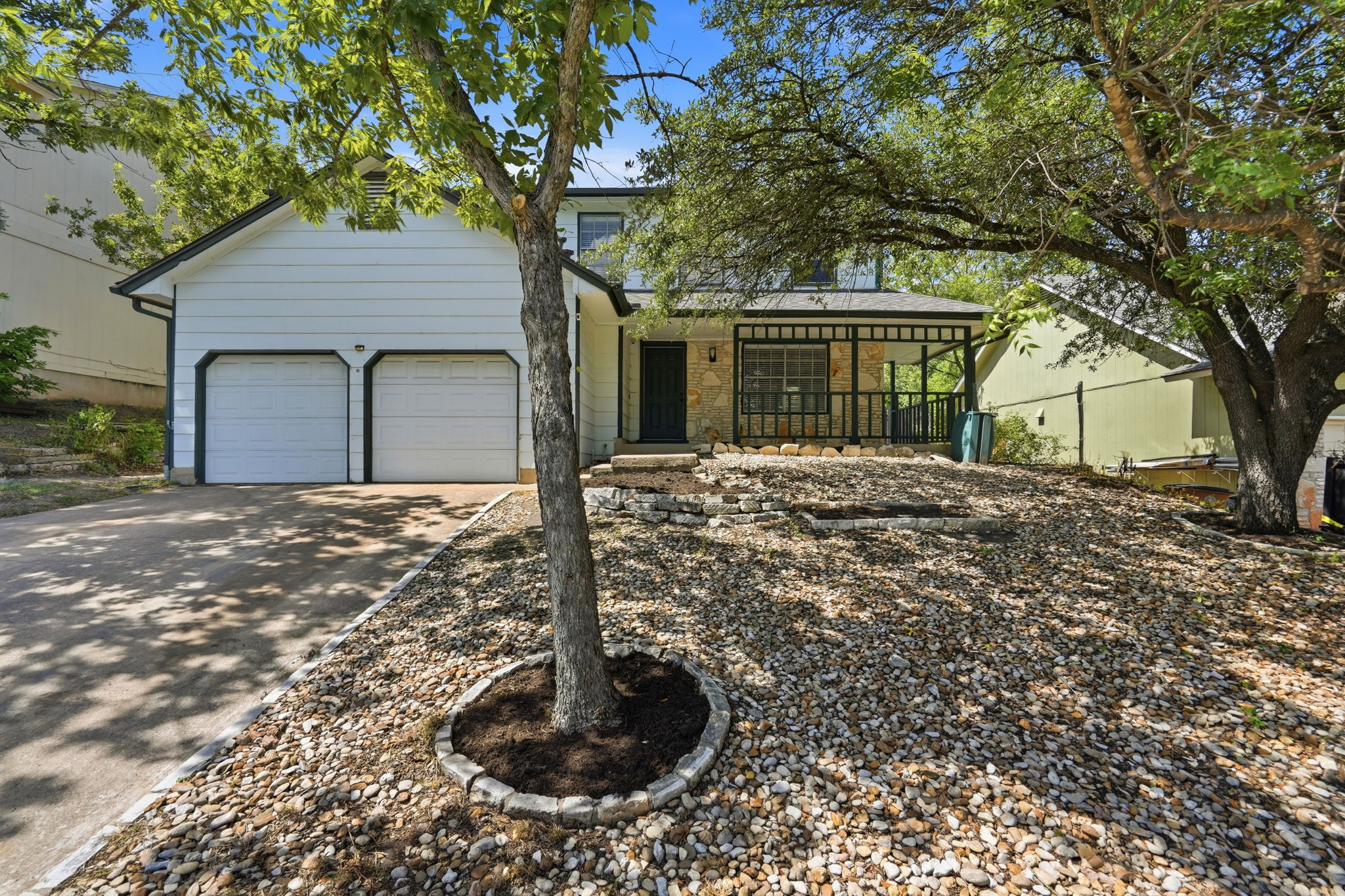 8400 Spring Valley Dr — photo