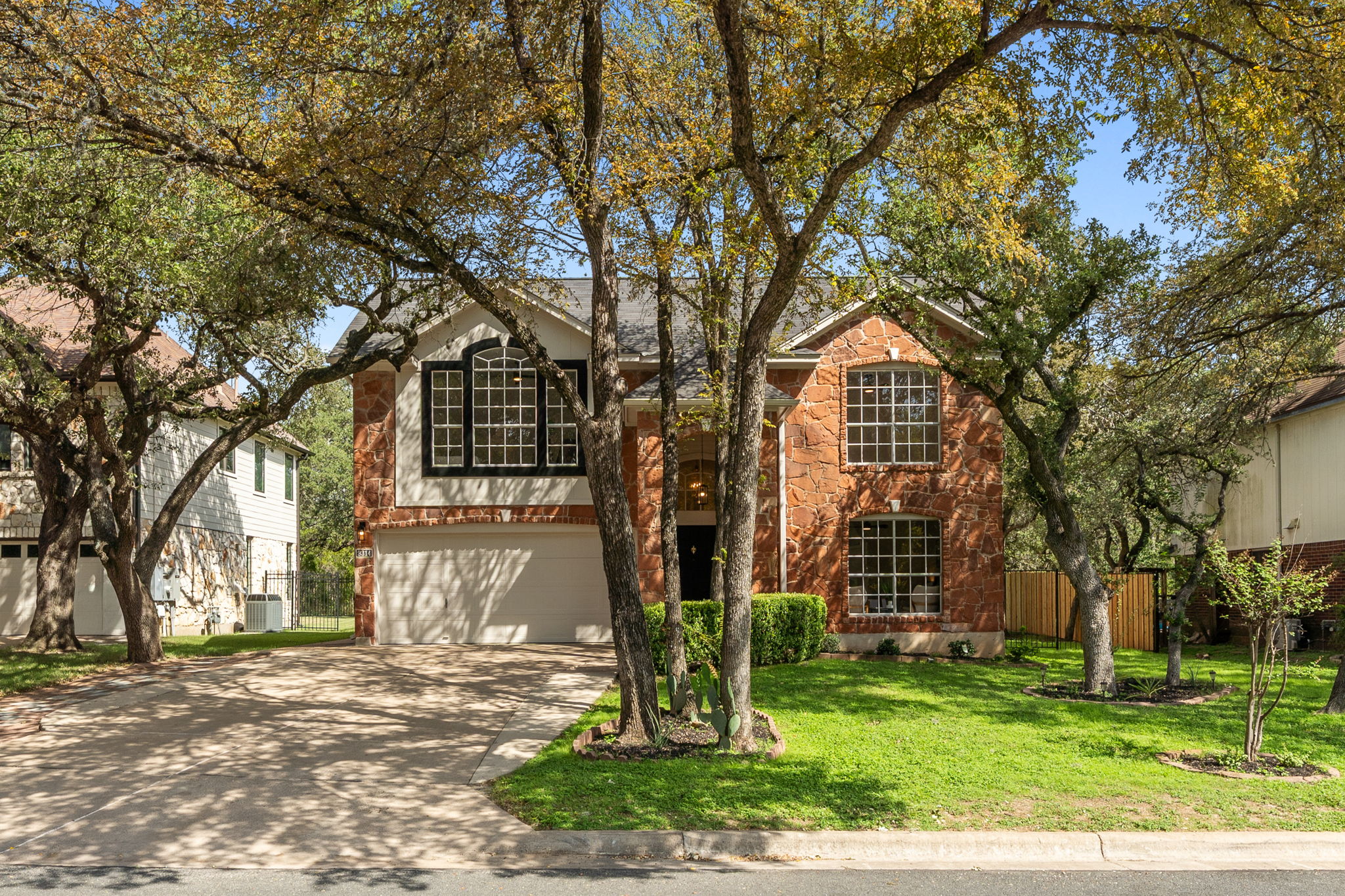 9314 Lightwood Loop — photo