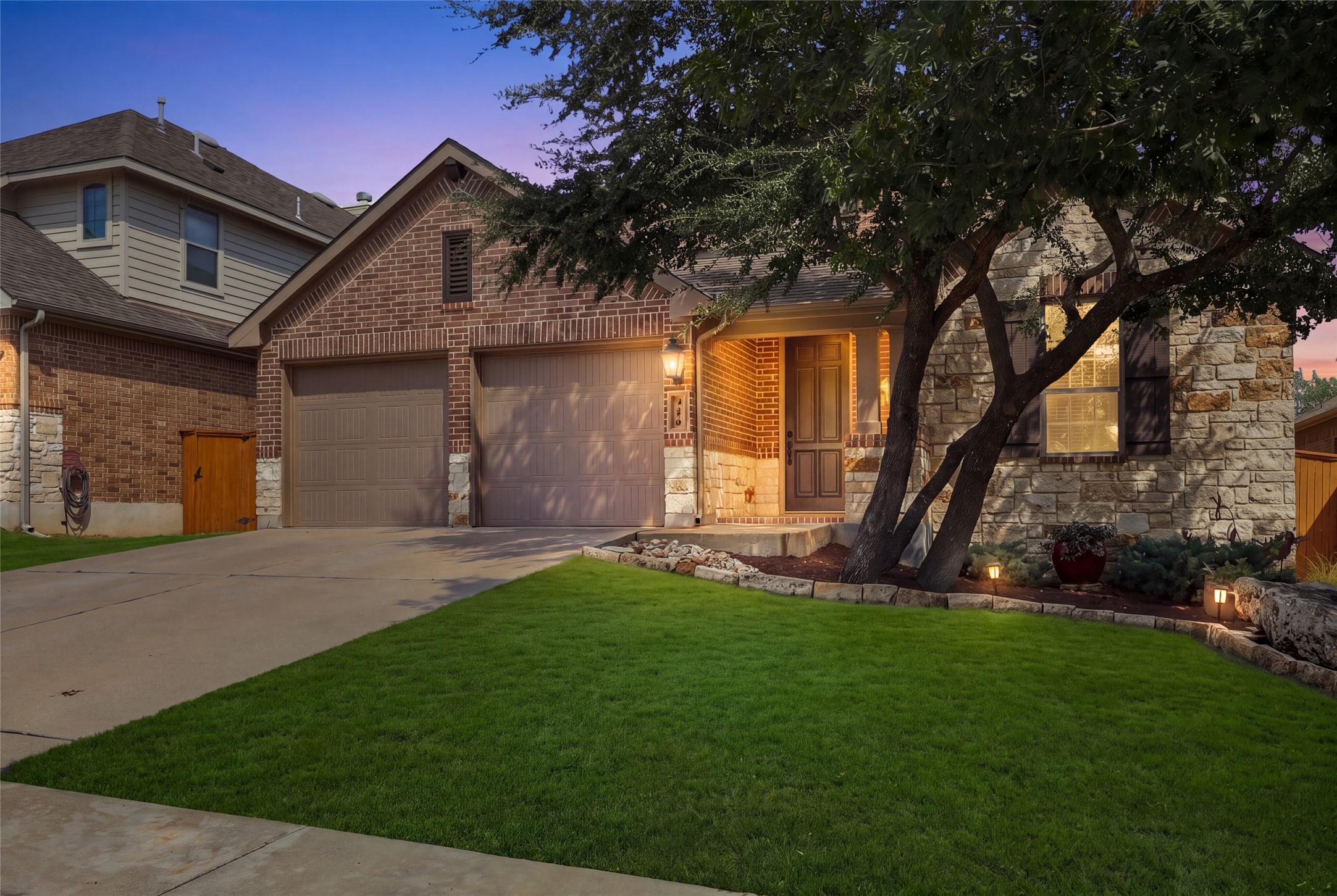 320 Fort Cobb Way — photo
