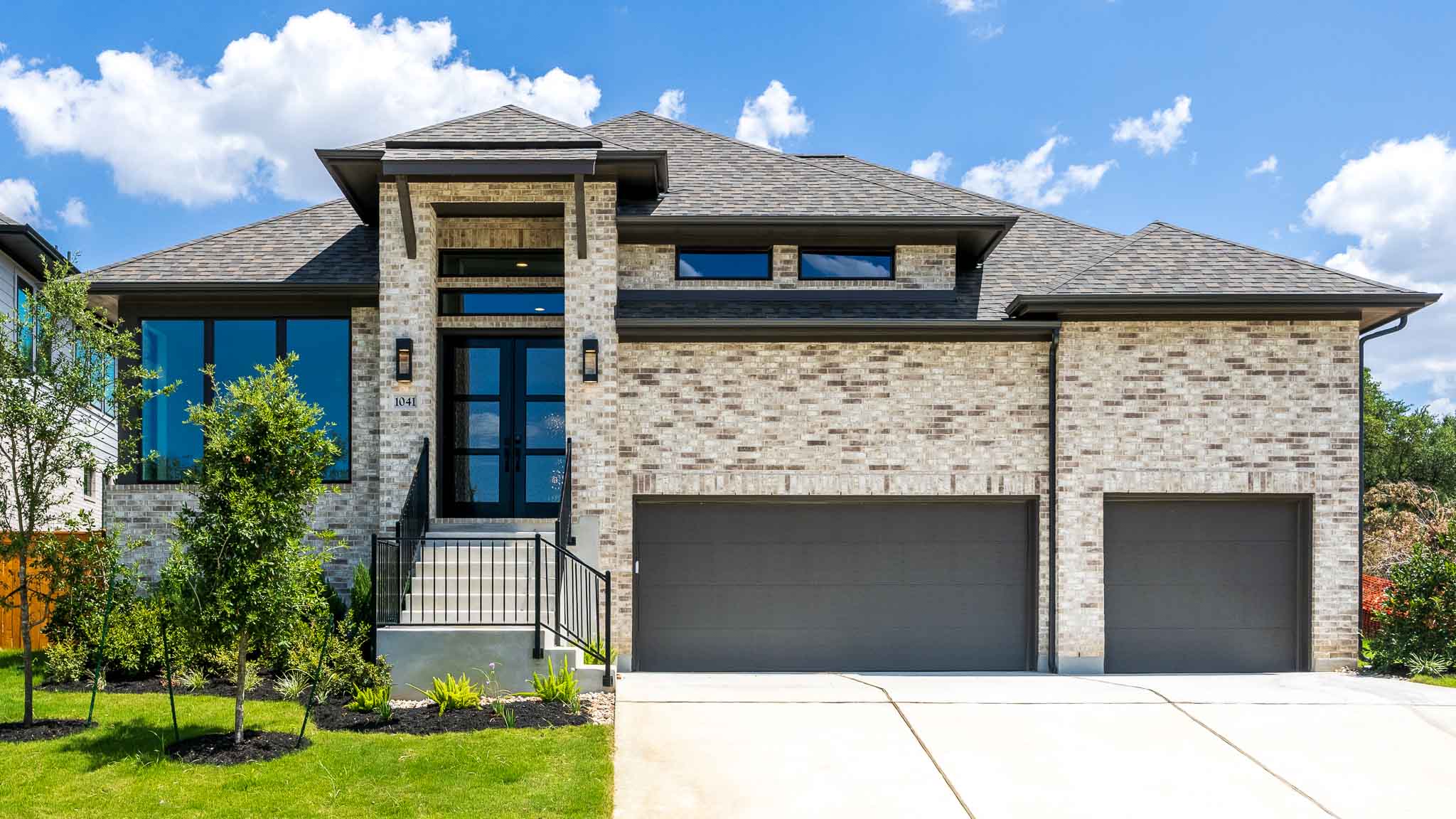 1041 Sunset Hill Way — photo