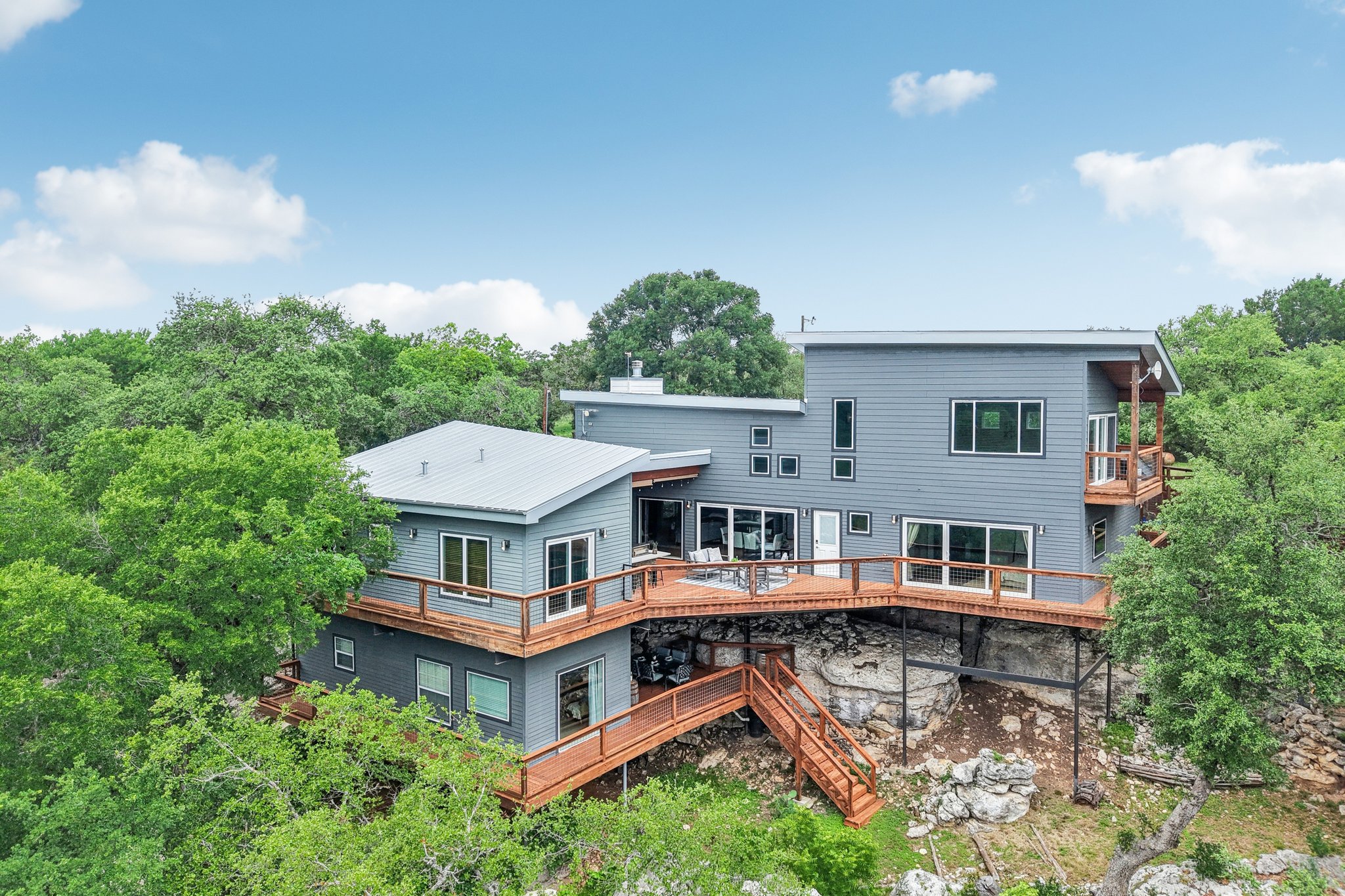 471 Turkey Dr — photo