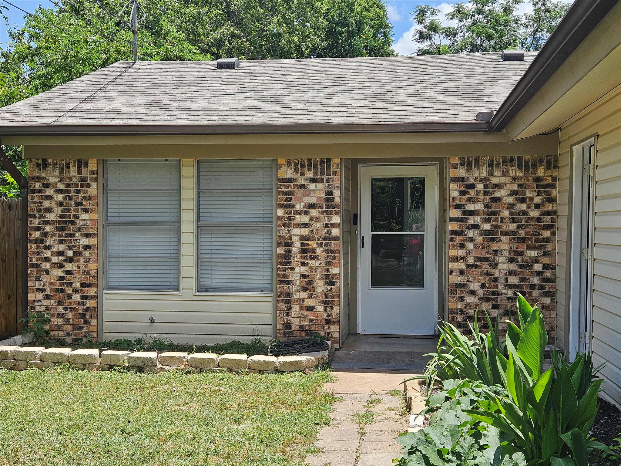 806 Ranch Road #A, Georgetown, TX 78628 — photo 2
