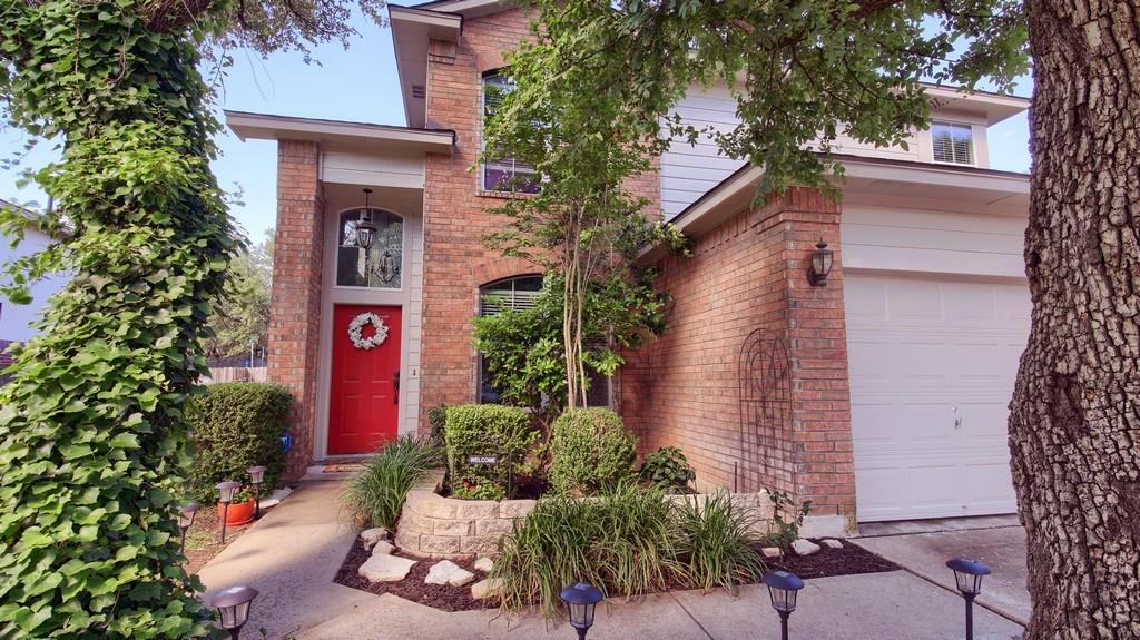 3704 Castle Rock Dr — photo