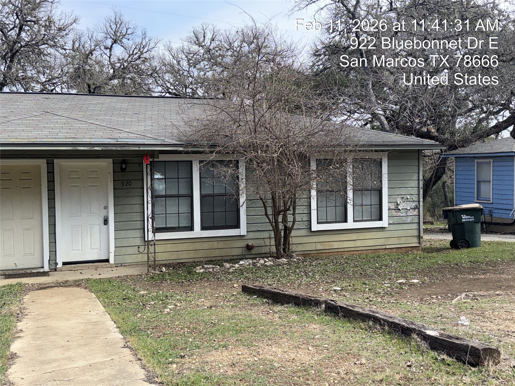 920-922 E Bluebonnet Dr — photo