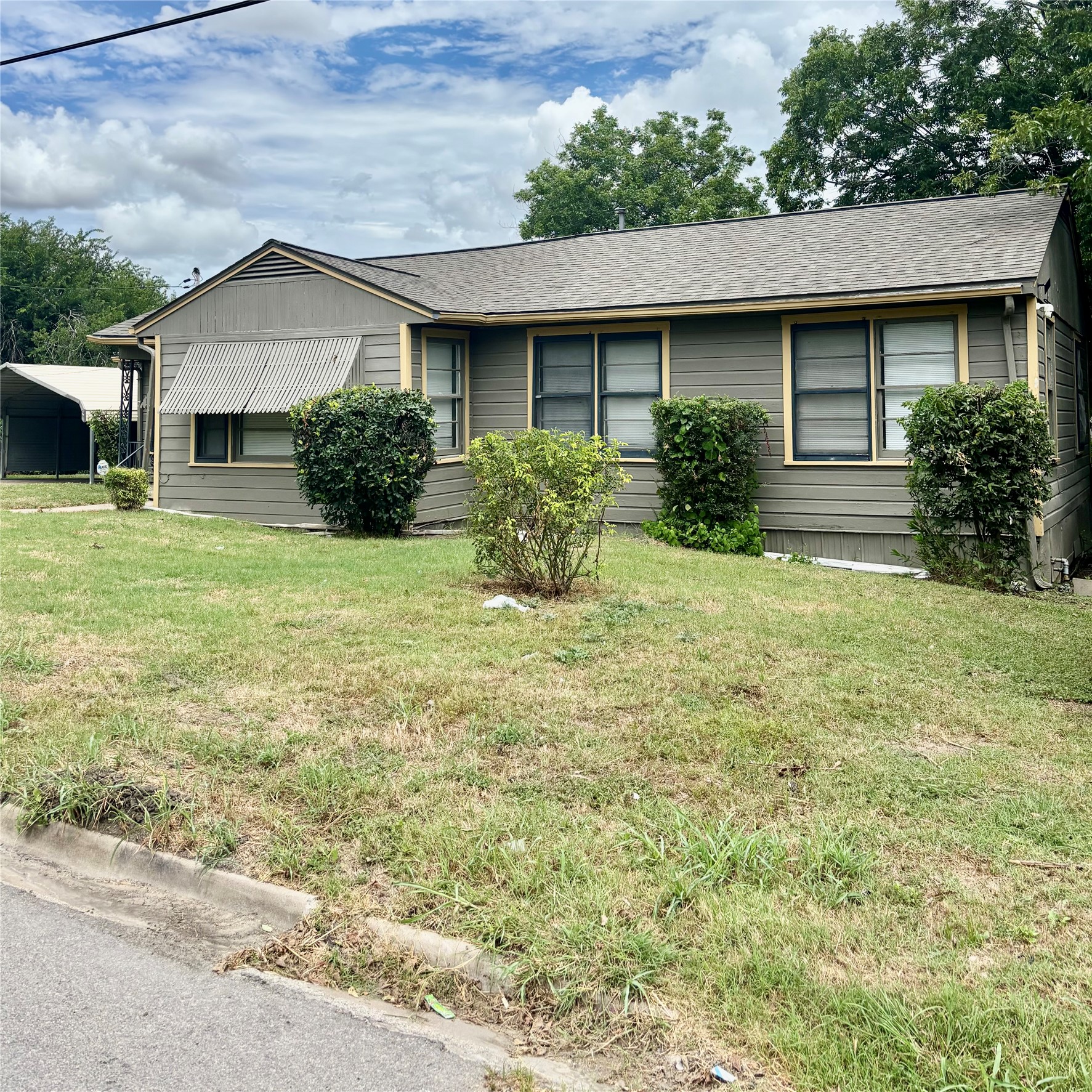 415 E 7th Street, Taylor, TX 76574 — photo 3