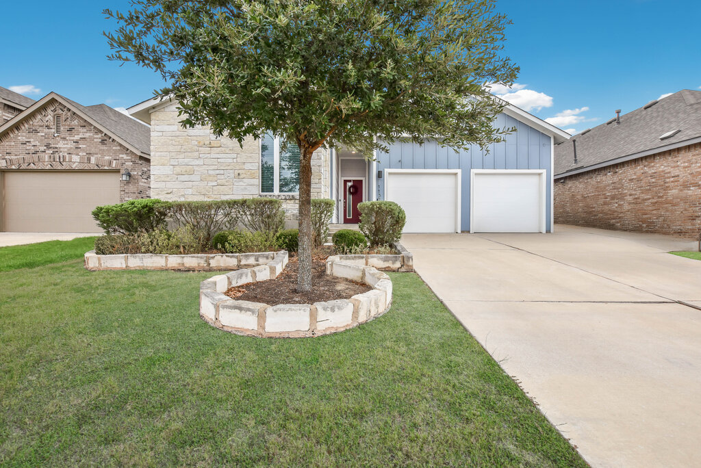 11321 American Mustang Loop — photo
