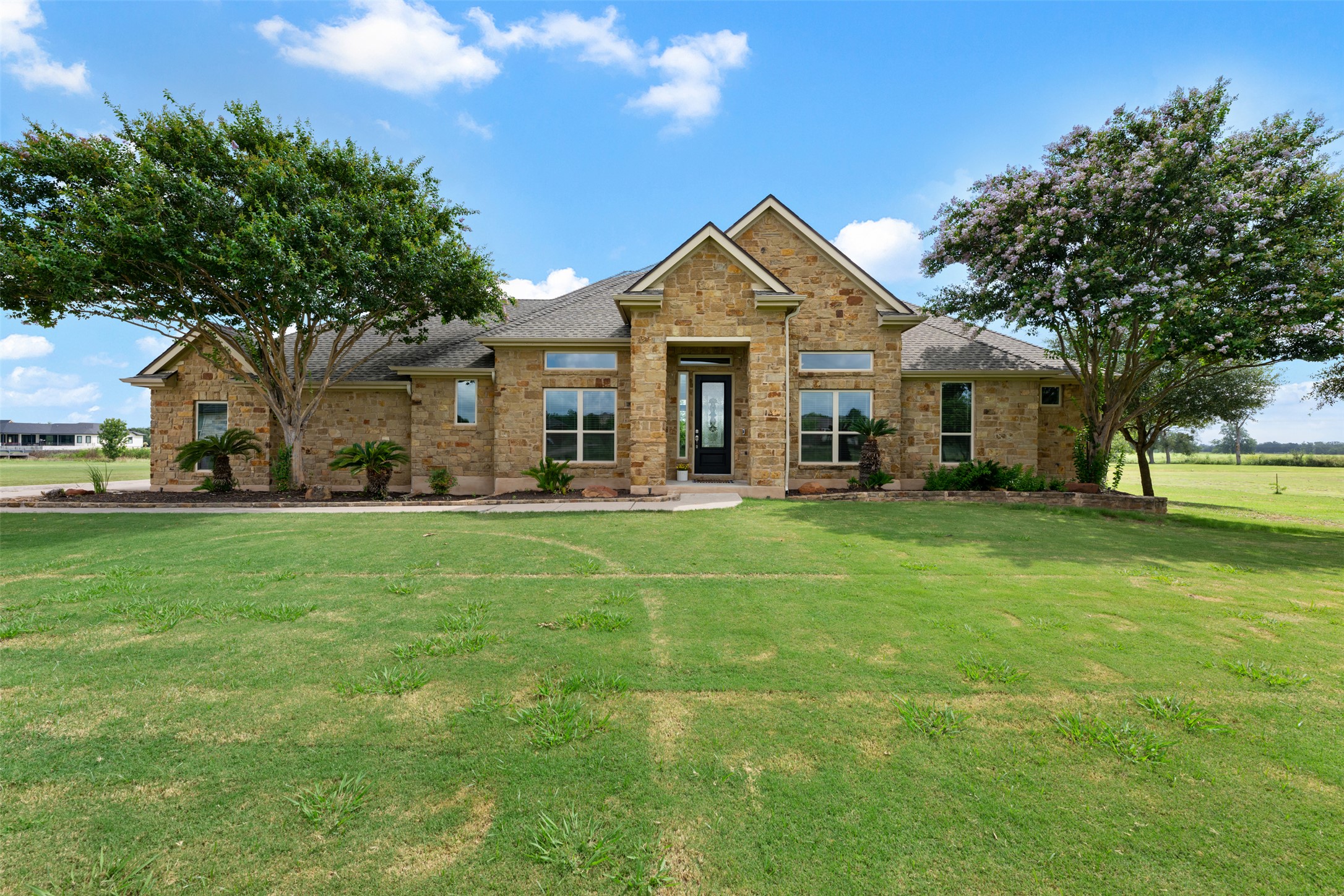 328 Apache Pass, Hutto, TX 78634 — photo 2