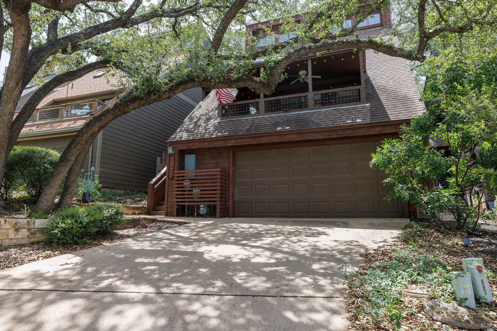 7320 Cave Holw — photo
