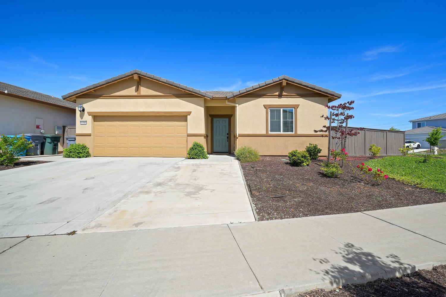 1398 Elkins Circle — photo