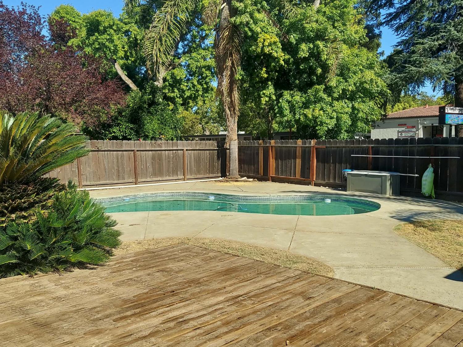 445 Coleman Court — photo