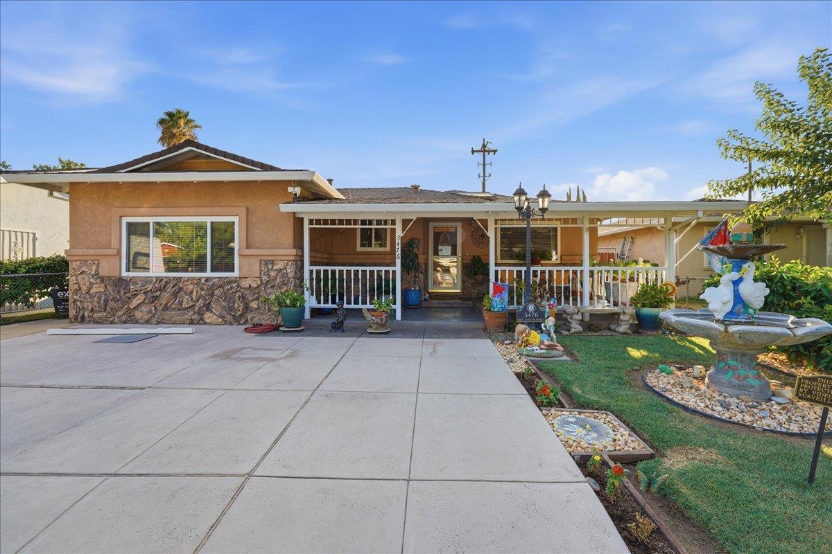 3476 E Lafayette Street — photo
