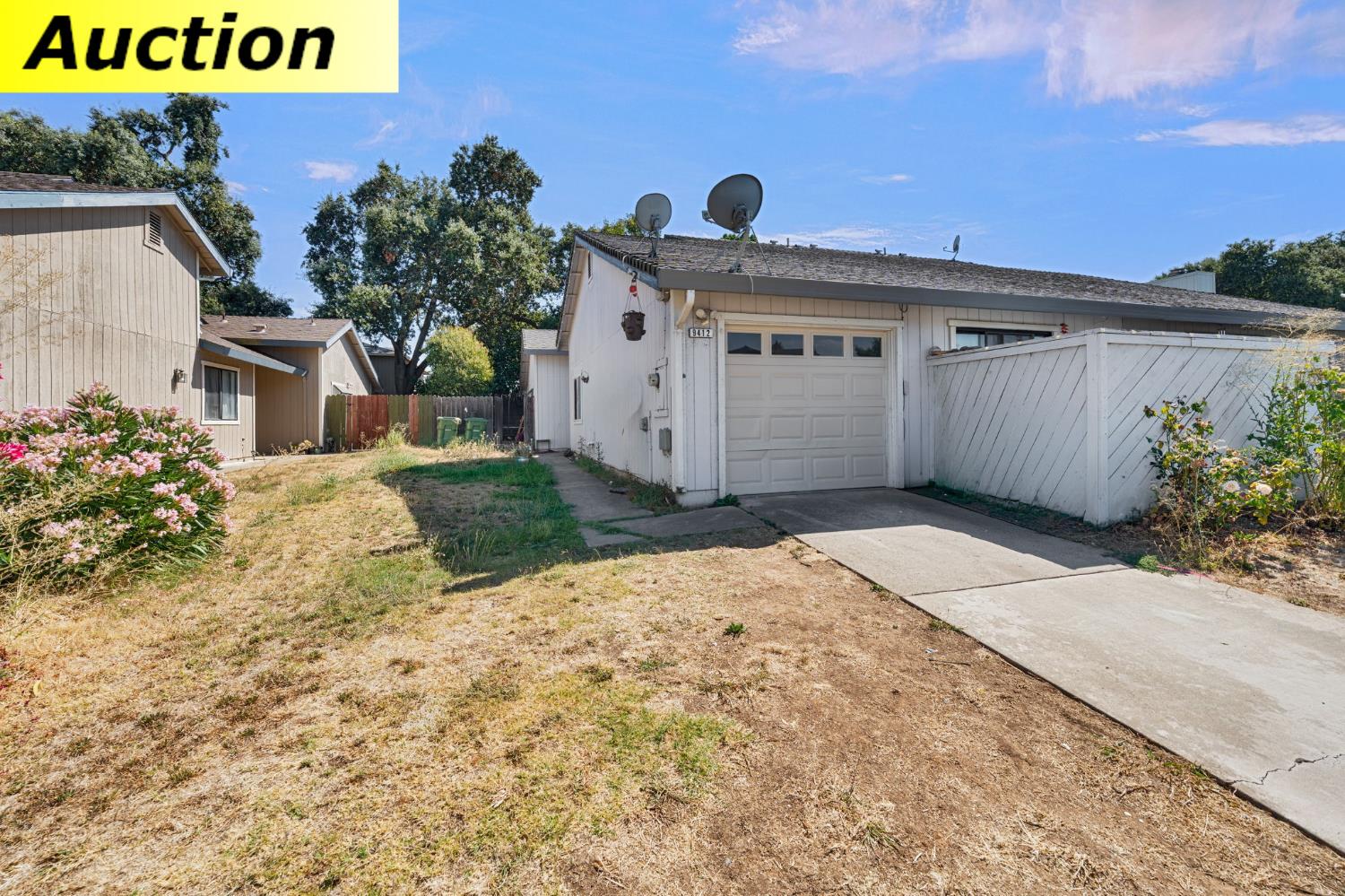 9412 Aizenberg Circle — photo