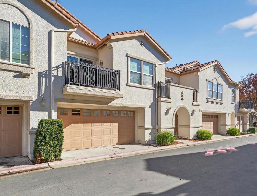 3301 N Park Drive Unit 115 — photo
