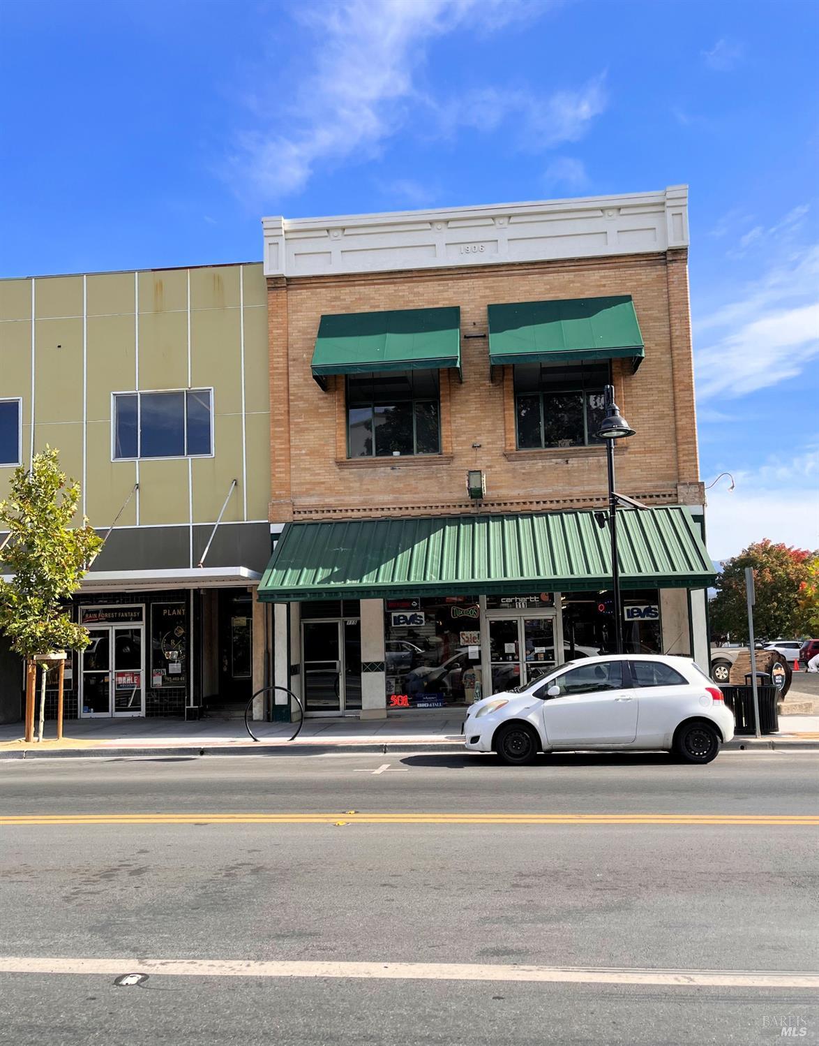 115 N State Street — photo