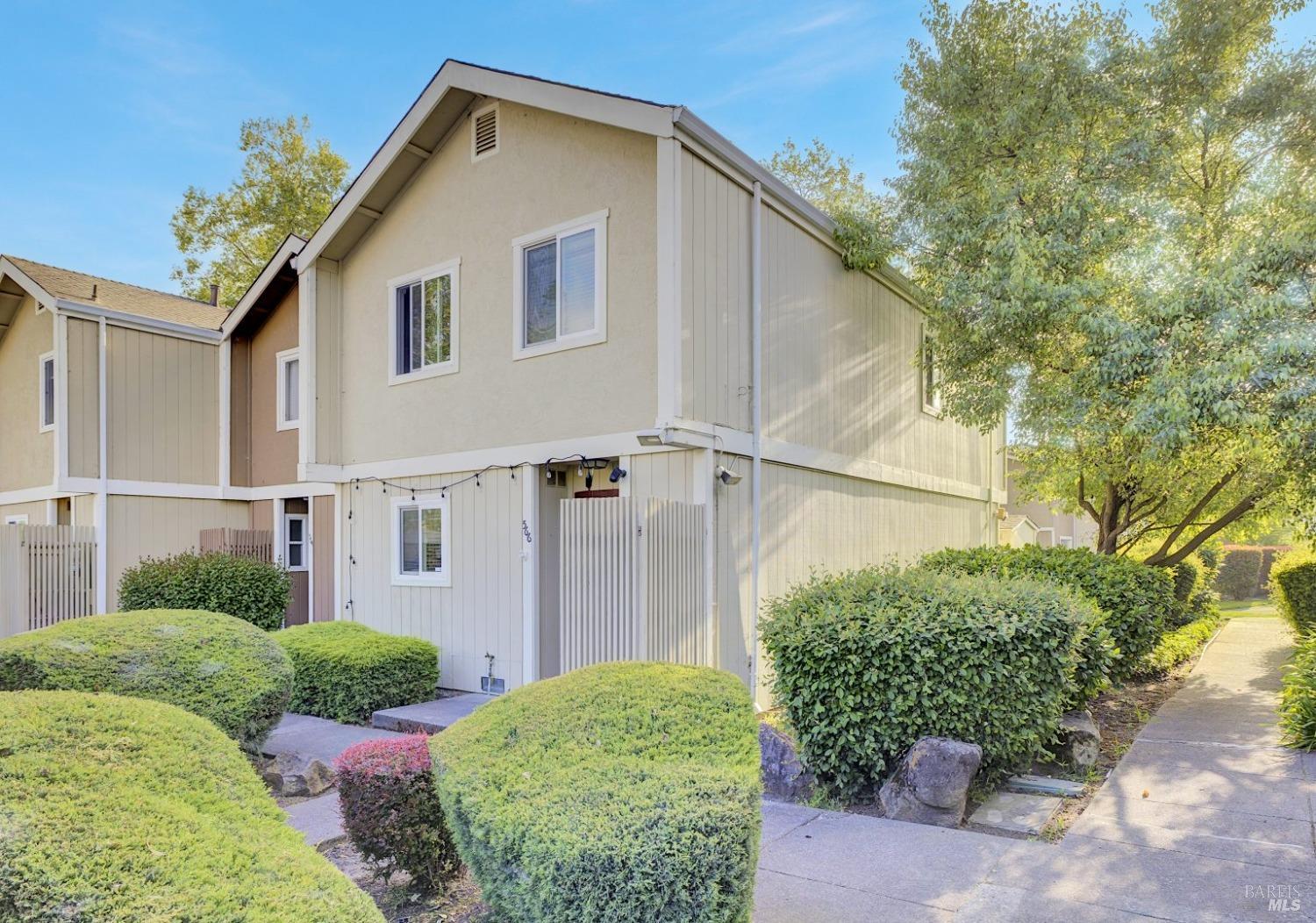 566 Santa Alicia Drive — photo